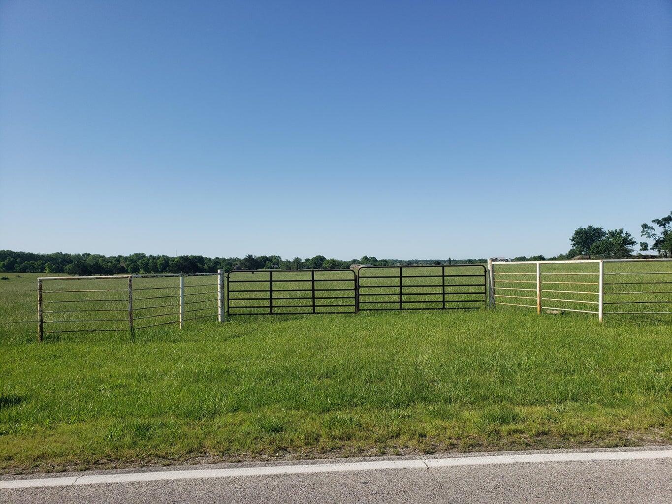 000 Us Business 60 Property Photo 2