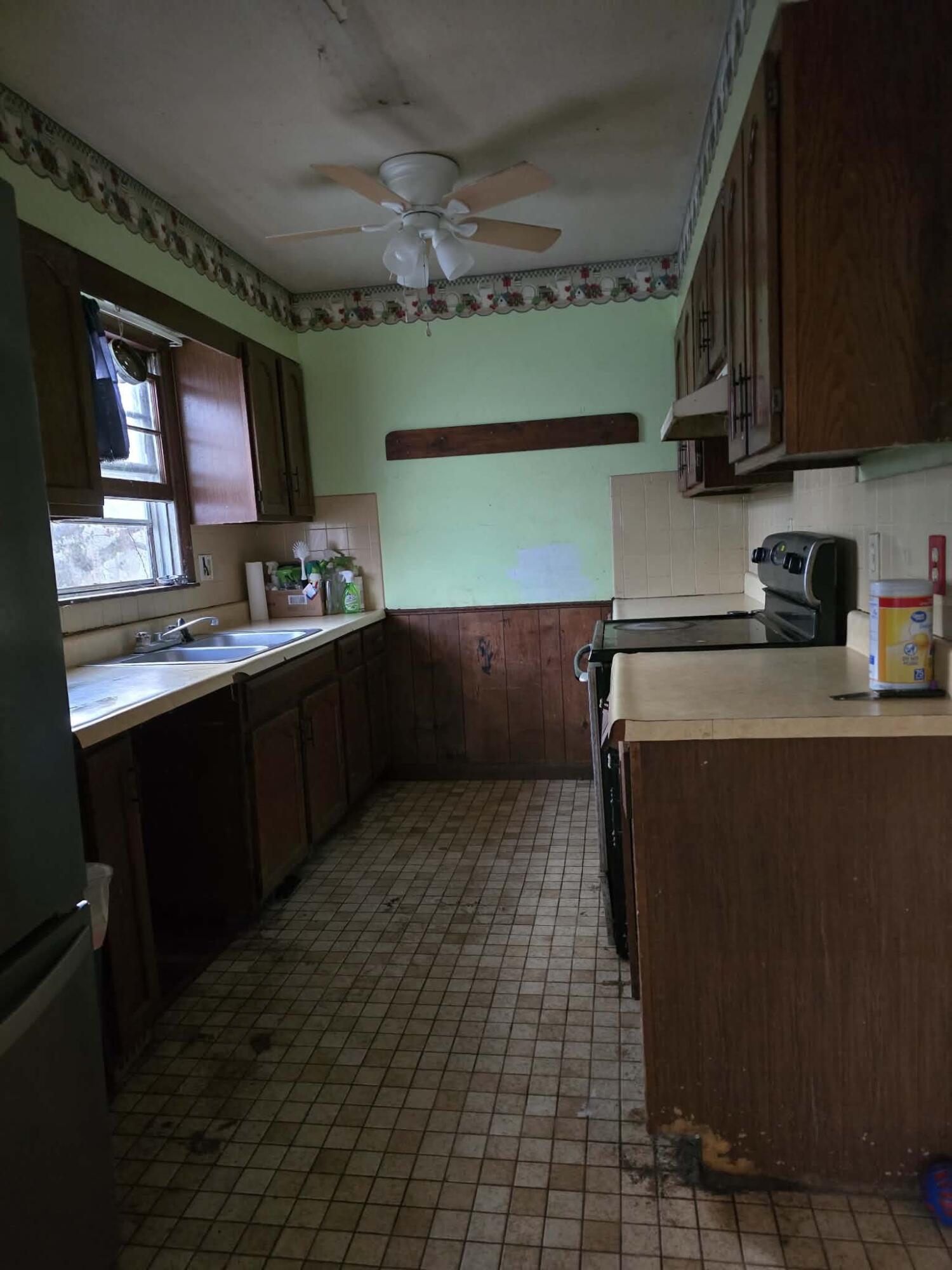 1431 Greenwood Boulevard Property Photo 4