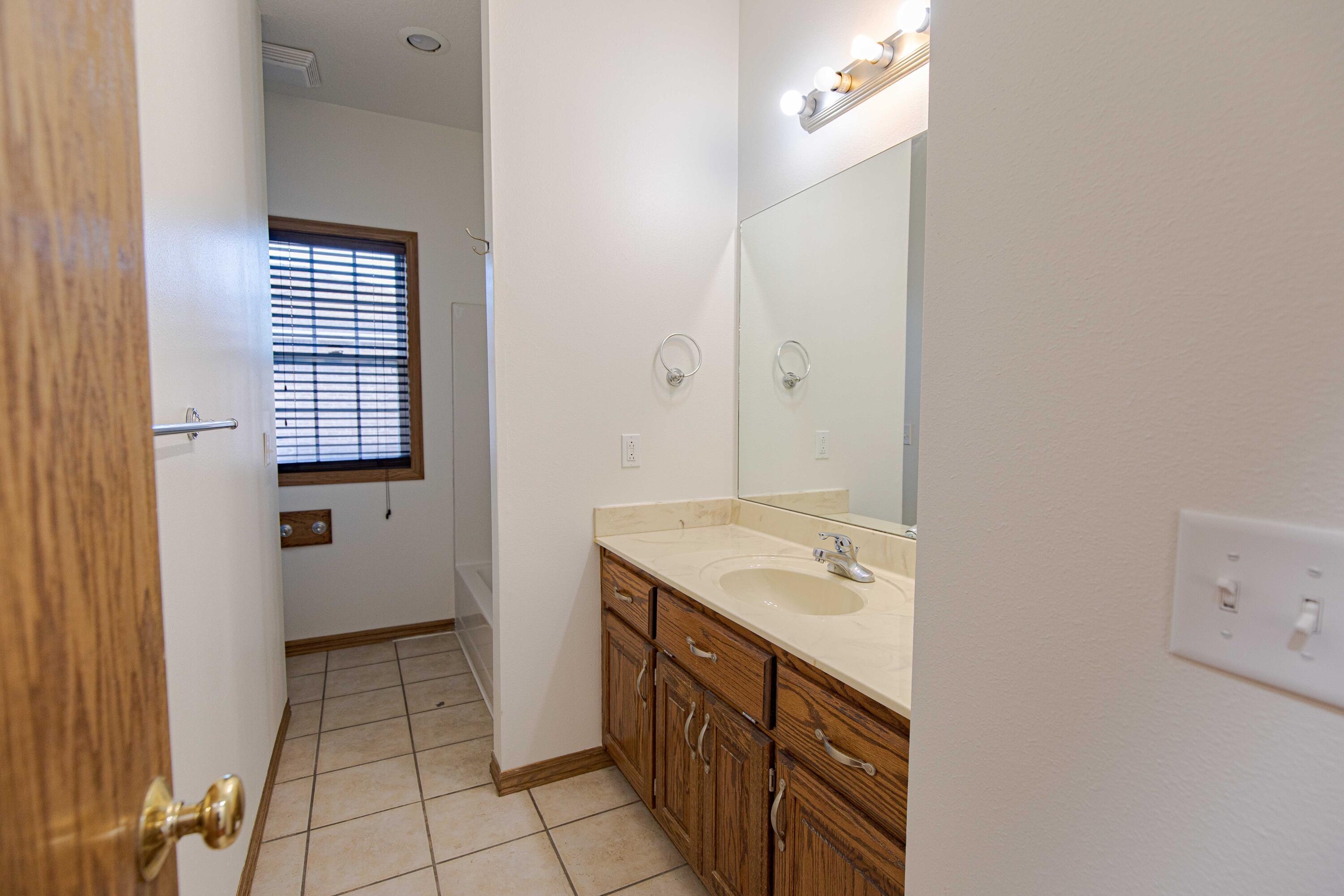 307 Ashmore Street Property Photo 33