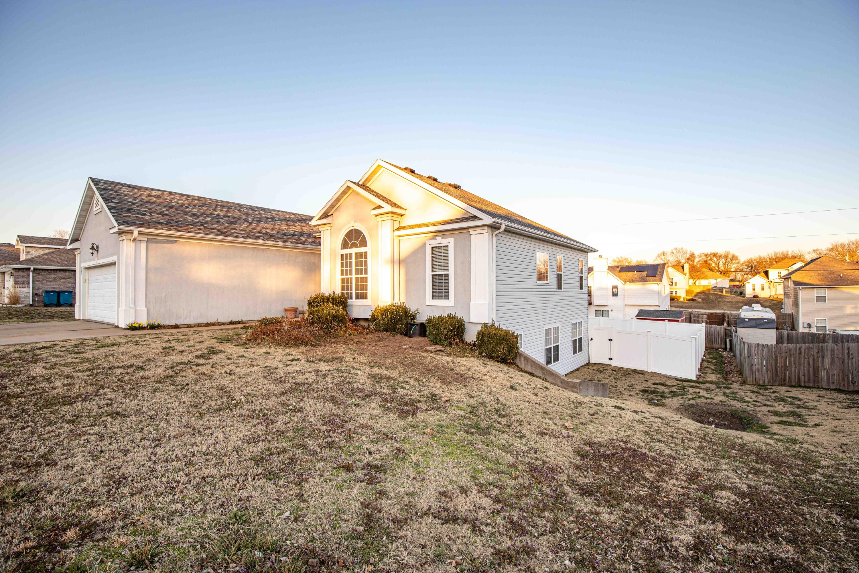 307 Ashmore Street Property Photo 54