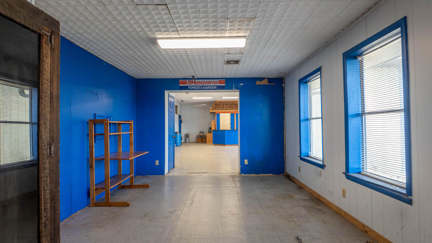 105 Couch Street Property Photo 45