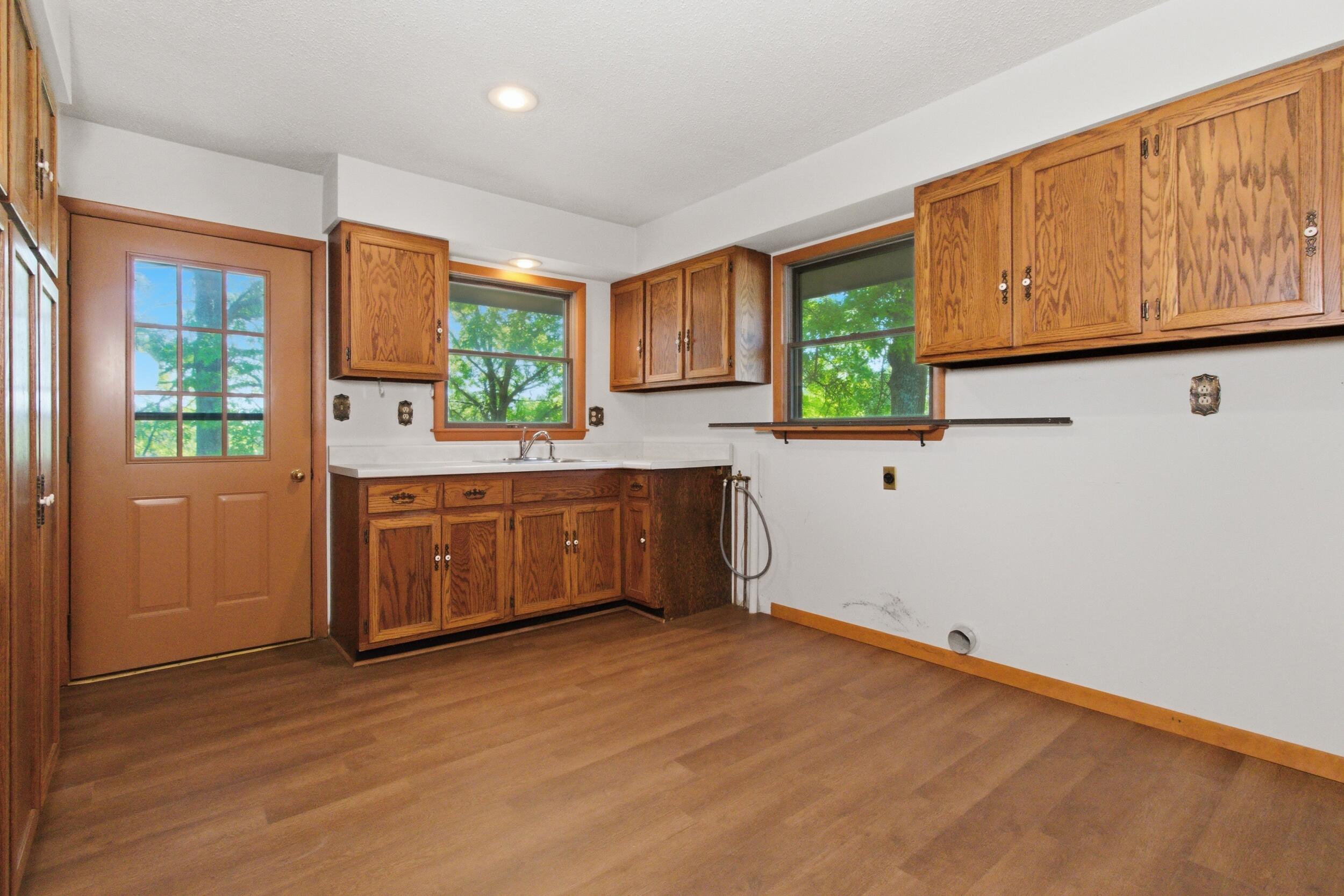 15556 Slab Spring Drive Property Photo 25