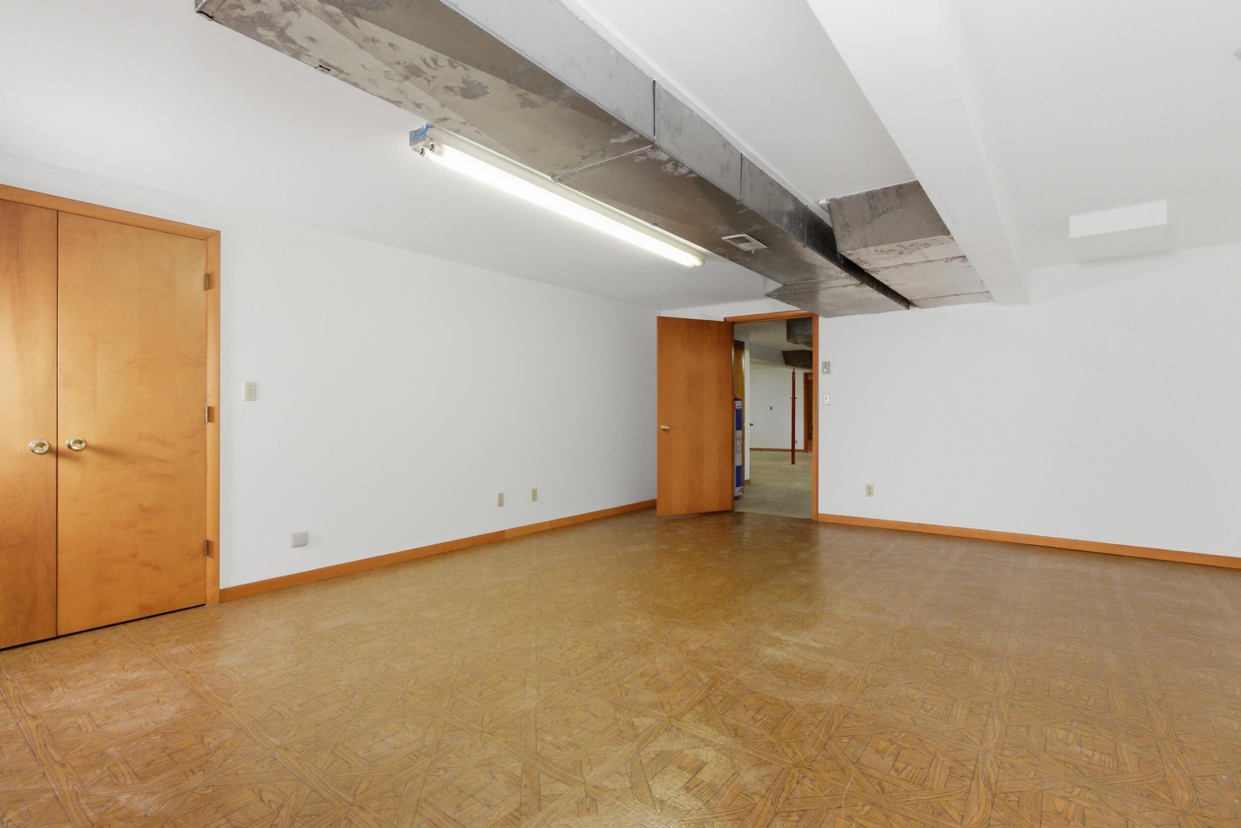 15556 Slab Spring Drive Property Photo 29