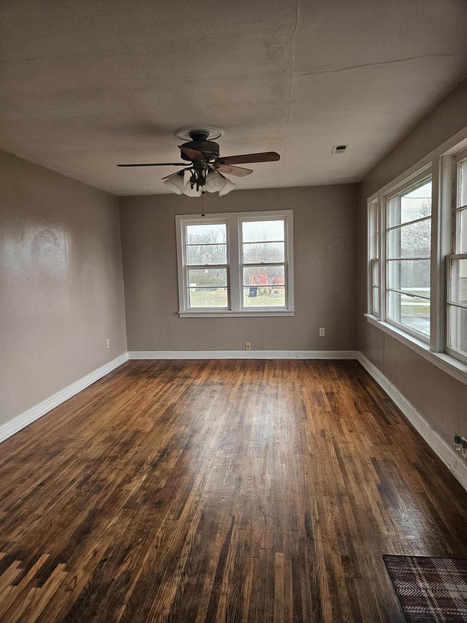 427 North Mcmillan Avenue Property Photo 6