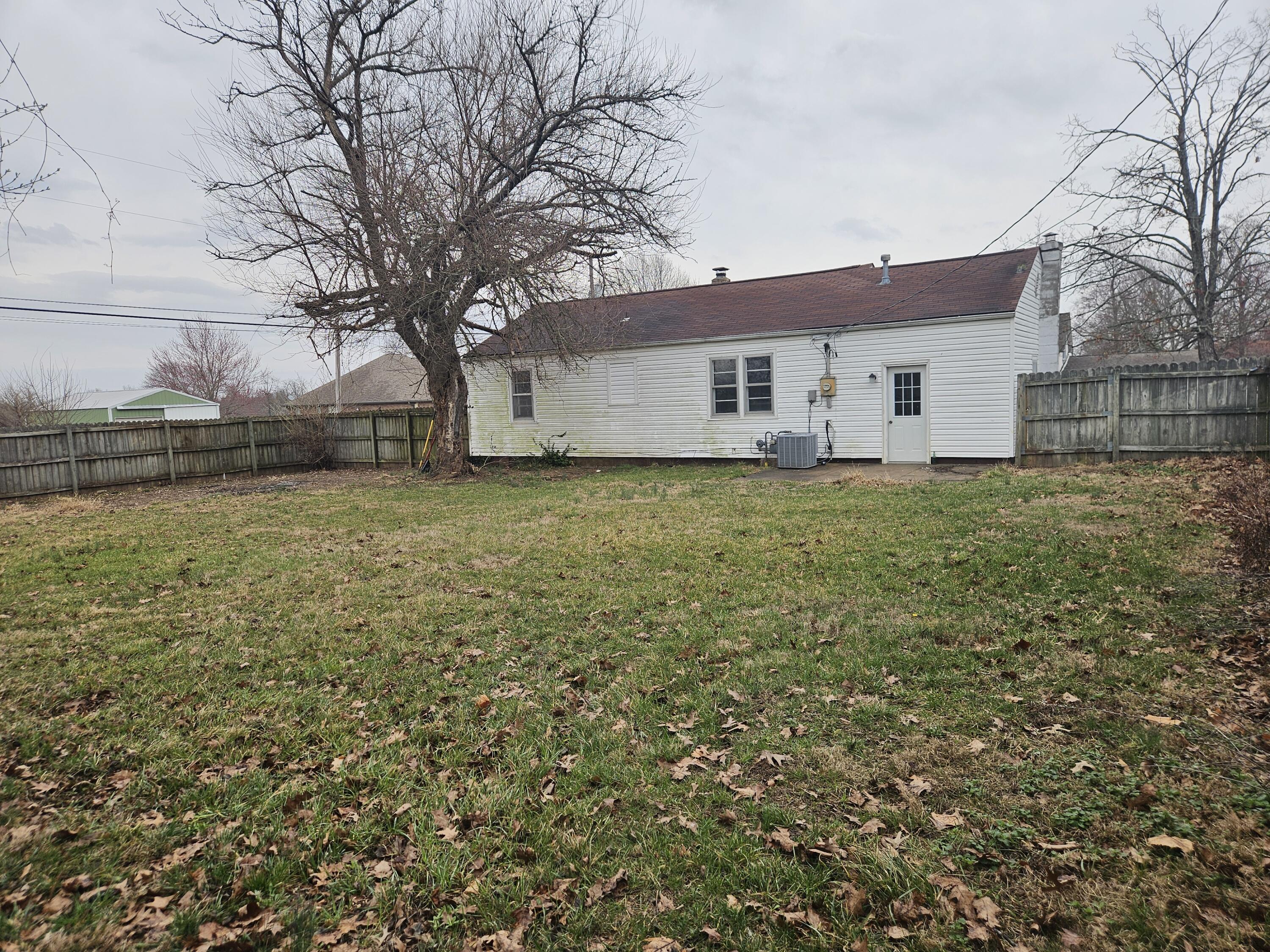 427 North Mcmillan Avenue Property Photo 20