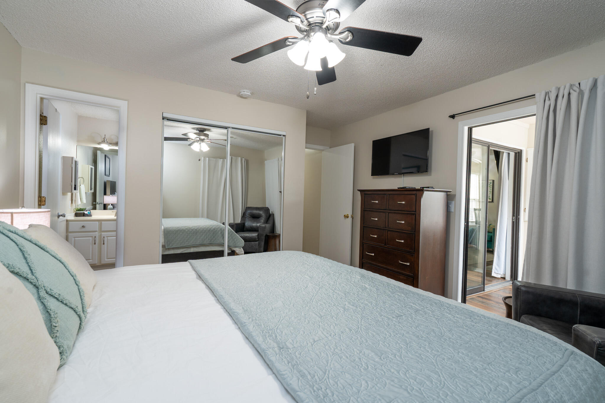 246 Turnberry Drive Apt 2 Property Photo 8