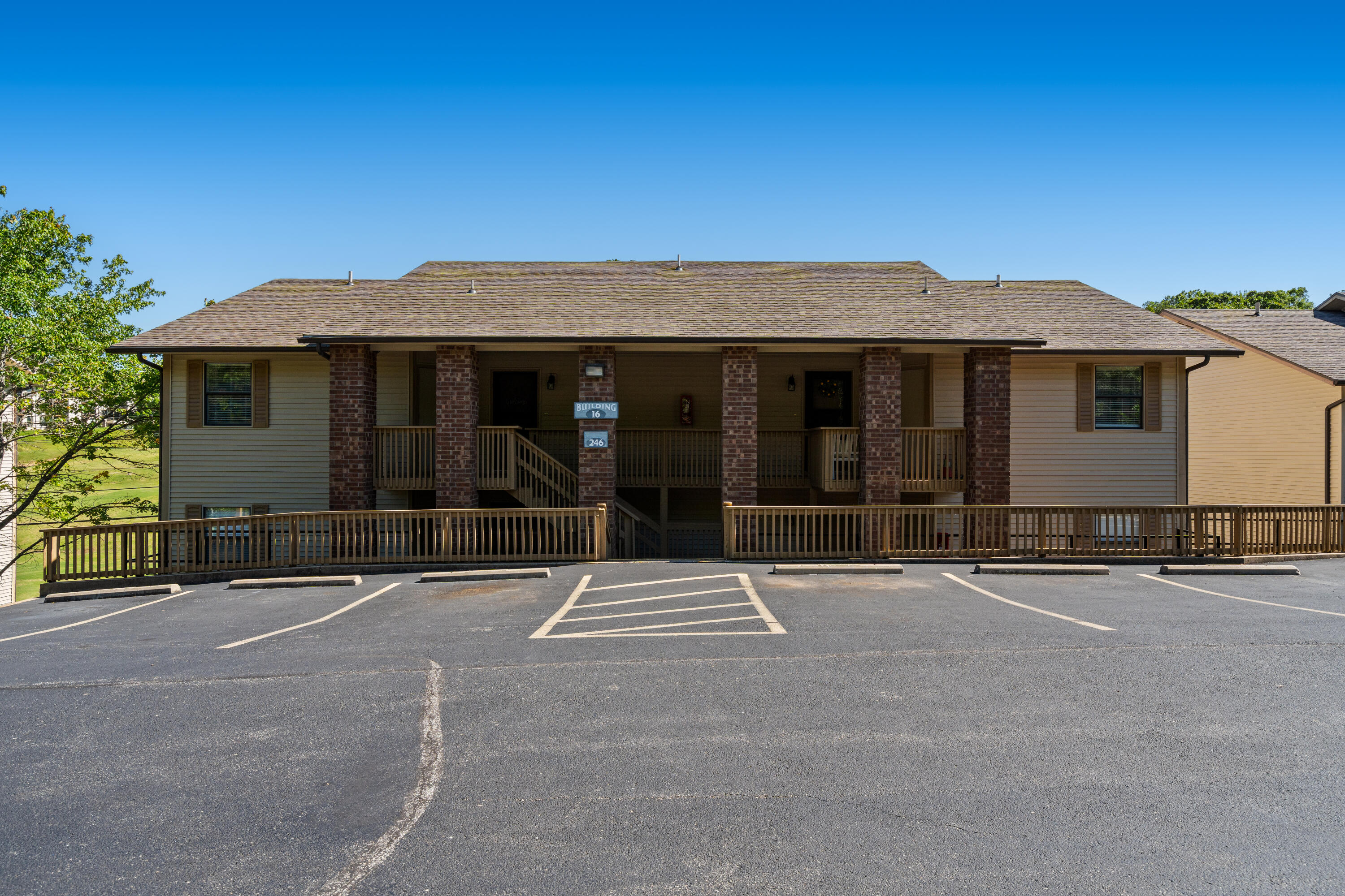 246 Turnberry Drive Apt 2 Property Photo 15