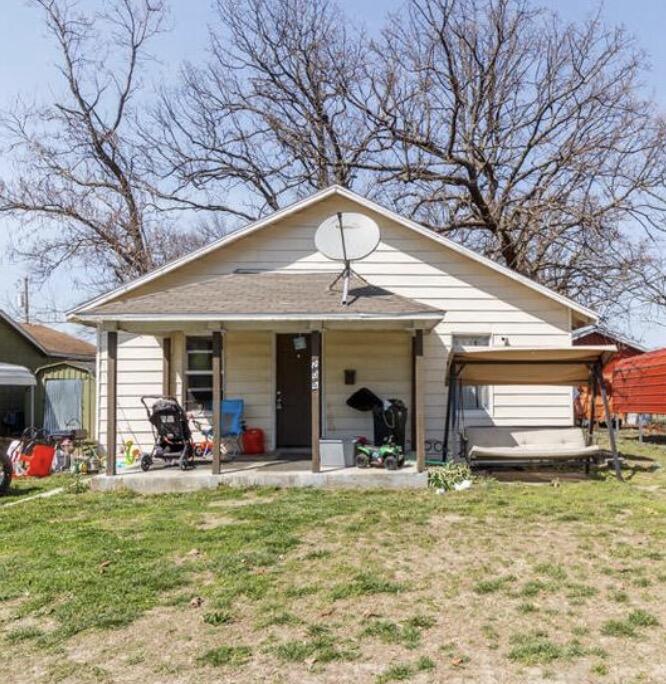 209 South Park Manor Boulevard Property Photo 2