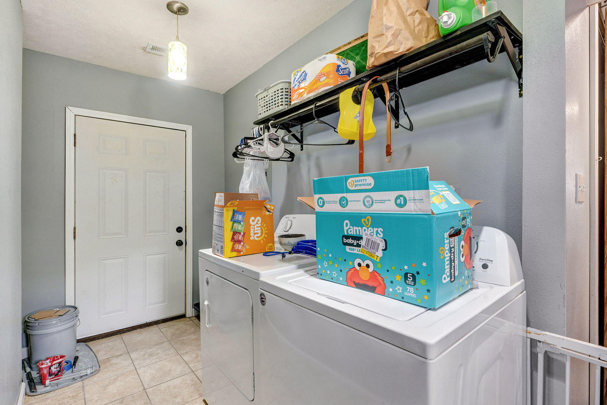 209 South Park Manor Boulevard Property Photo 17