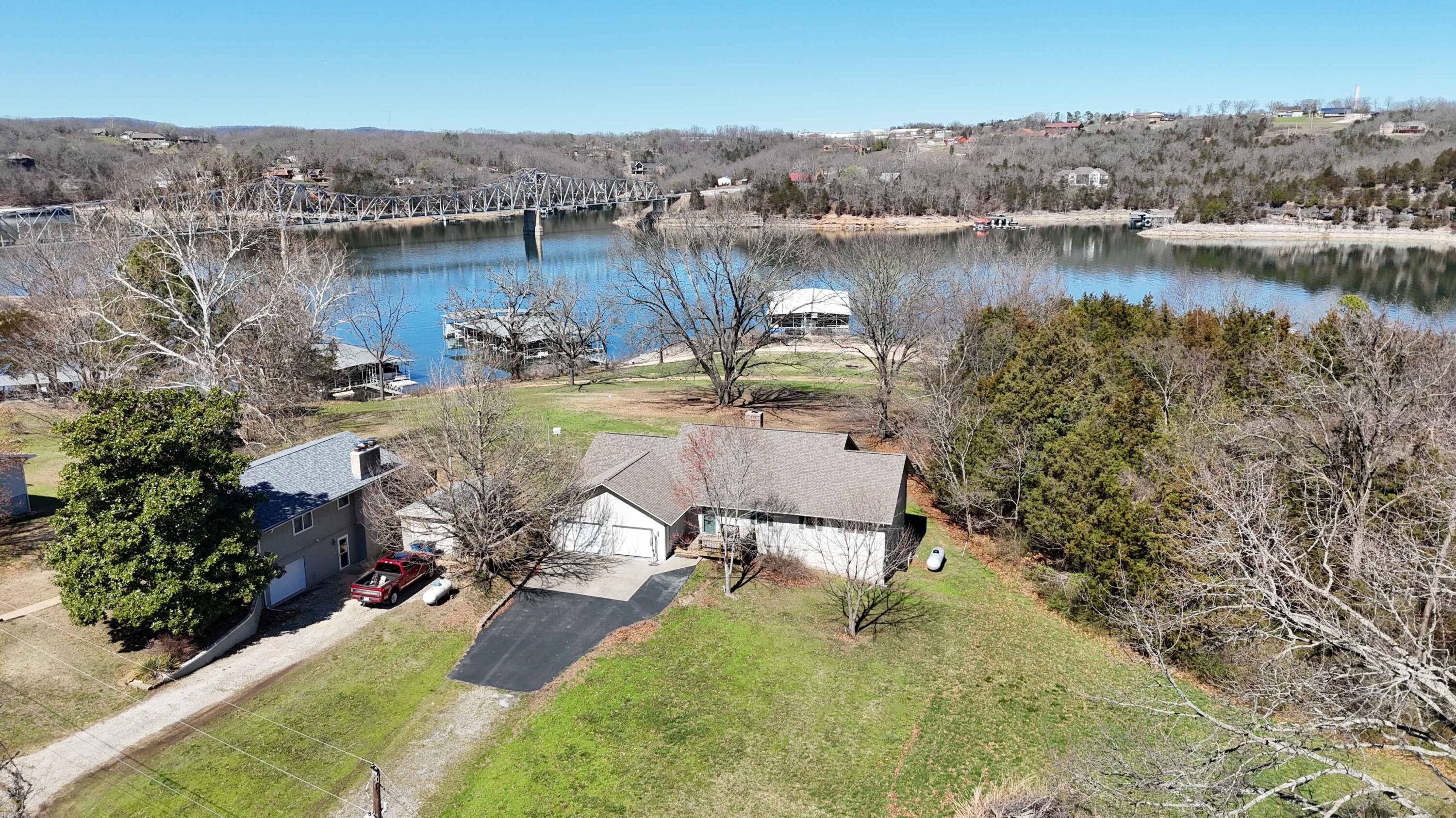 000 Shoreline Drive Property Photo 9
