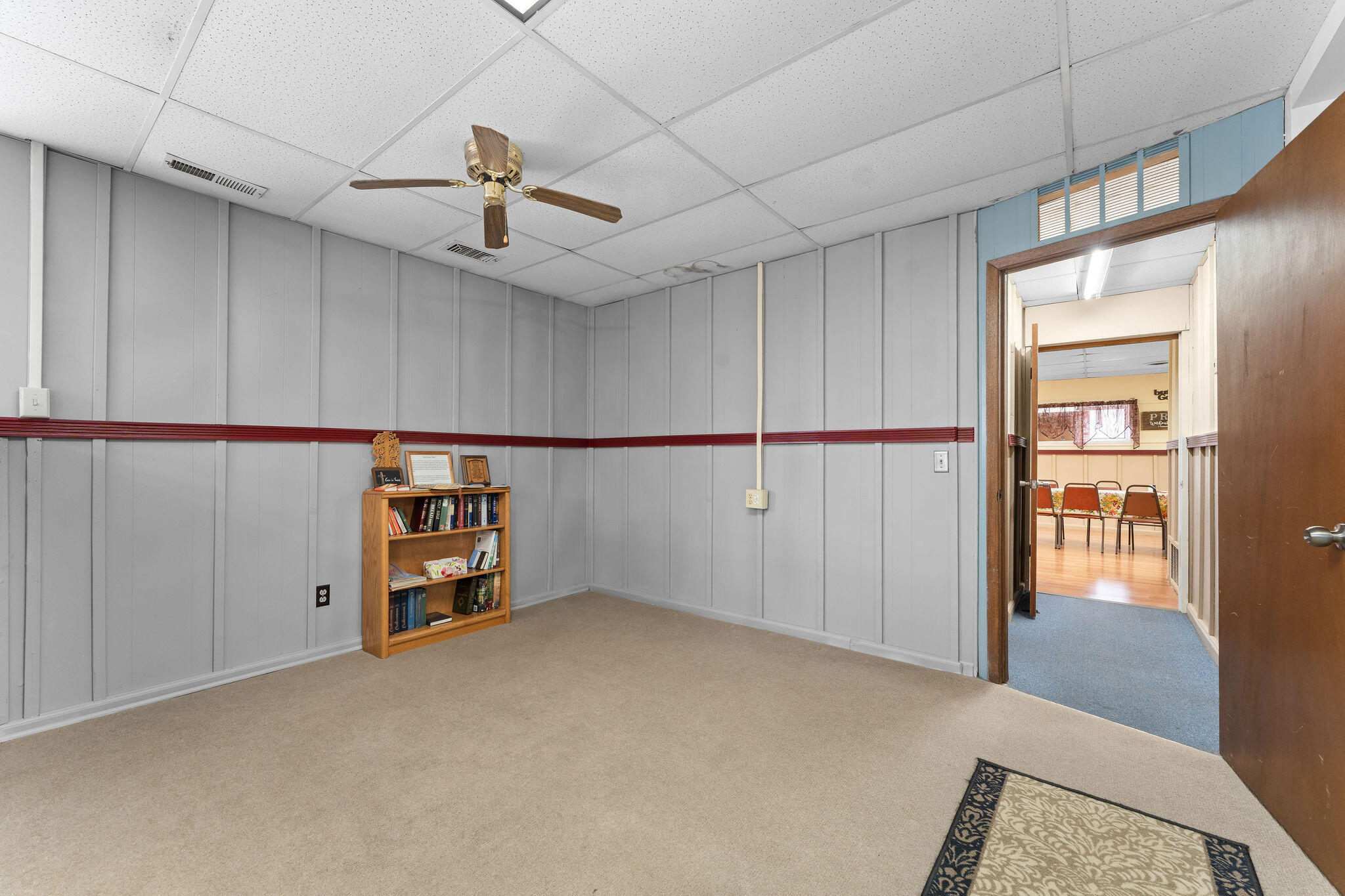 210 Shadowrock Drive Property Photo 6
