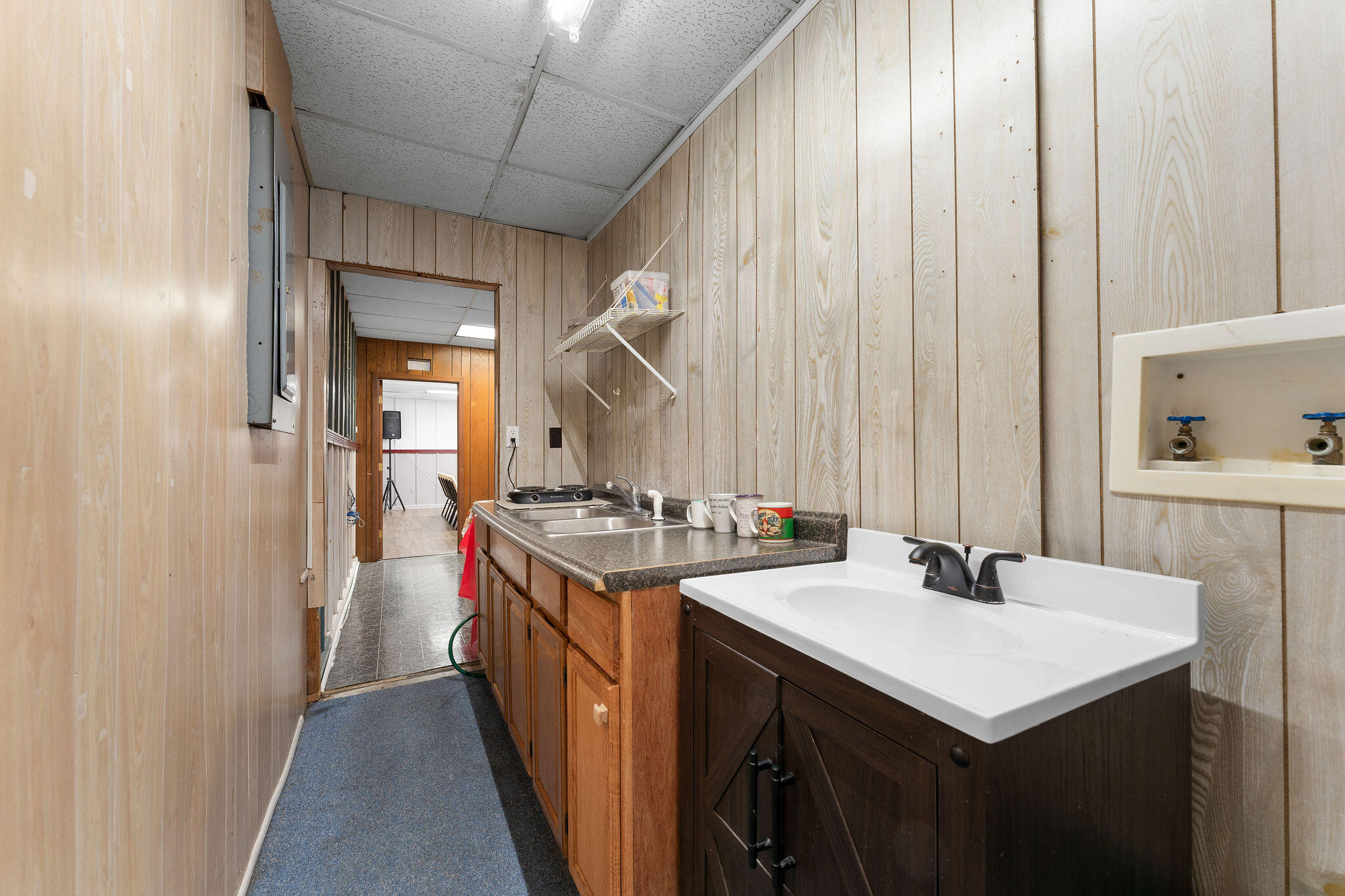 210 Shadowrock Drive Property Photo 14