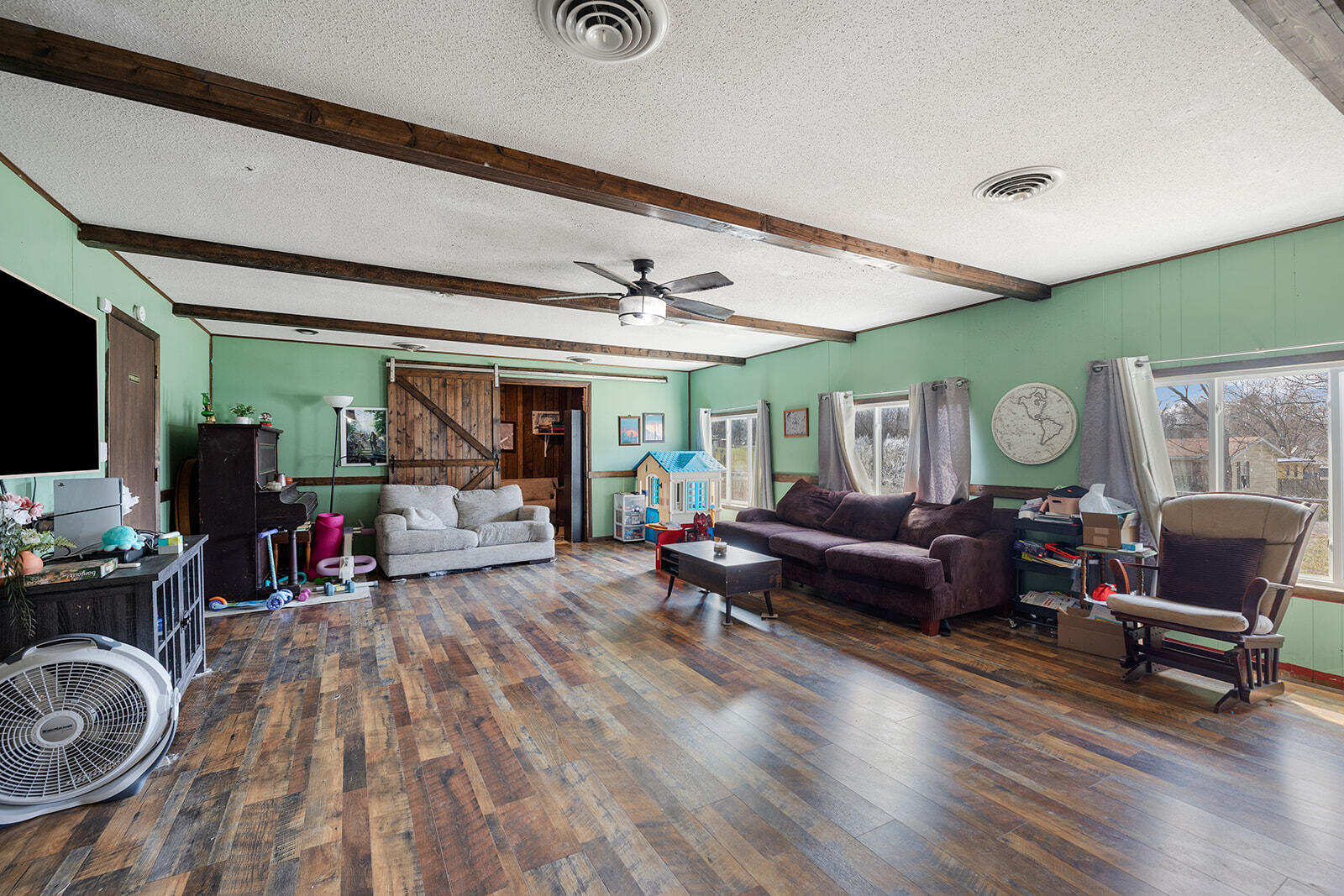 1302 Valley Avenue Property Photo 6