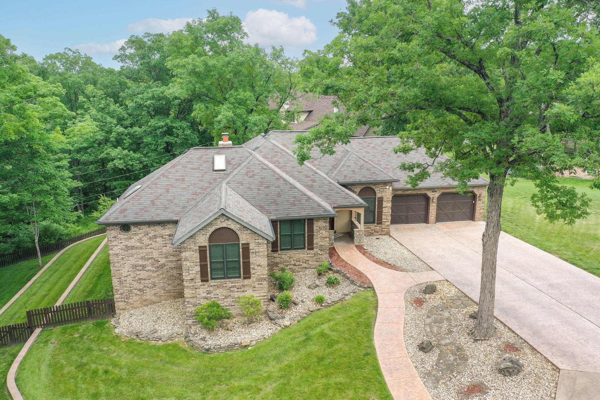 87 Westwood Drive Property Photo 1