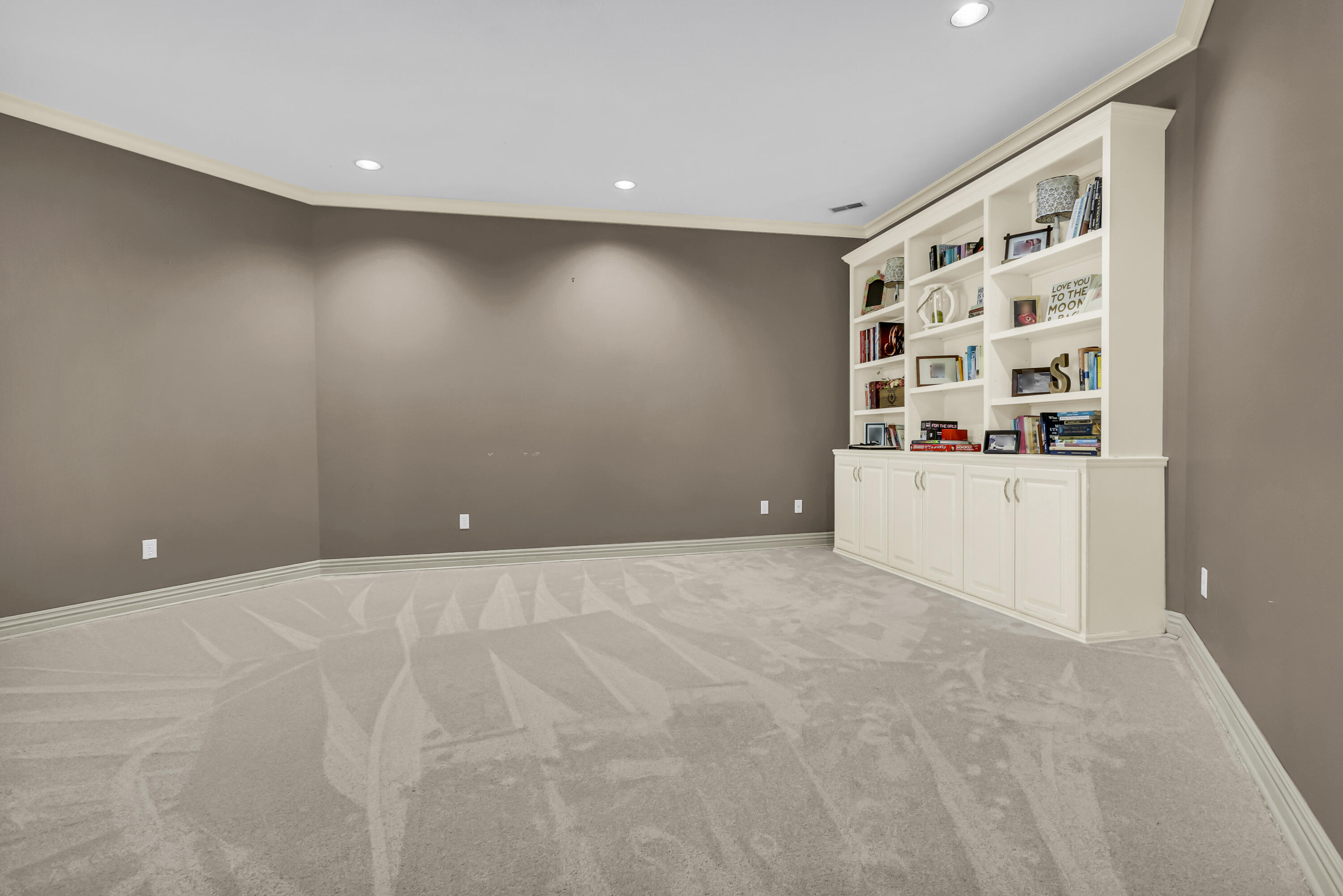 87 Westwood Drive Property Photo 31
