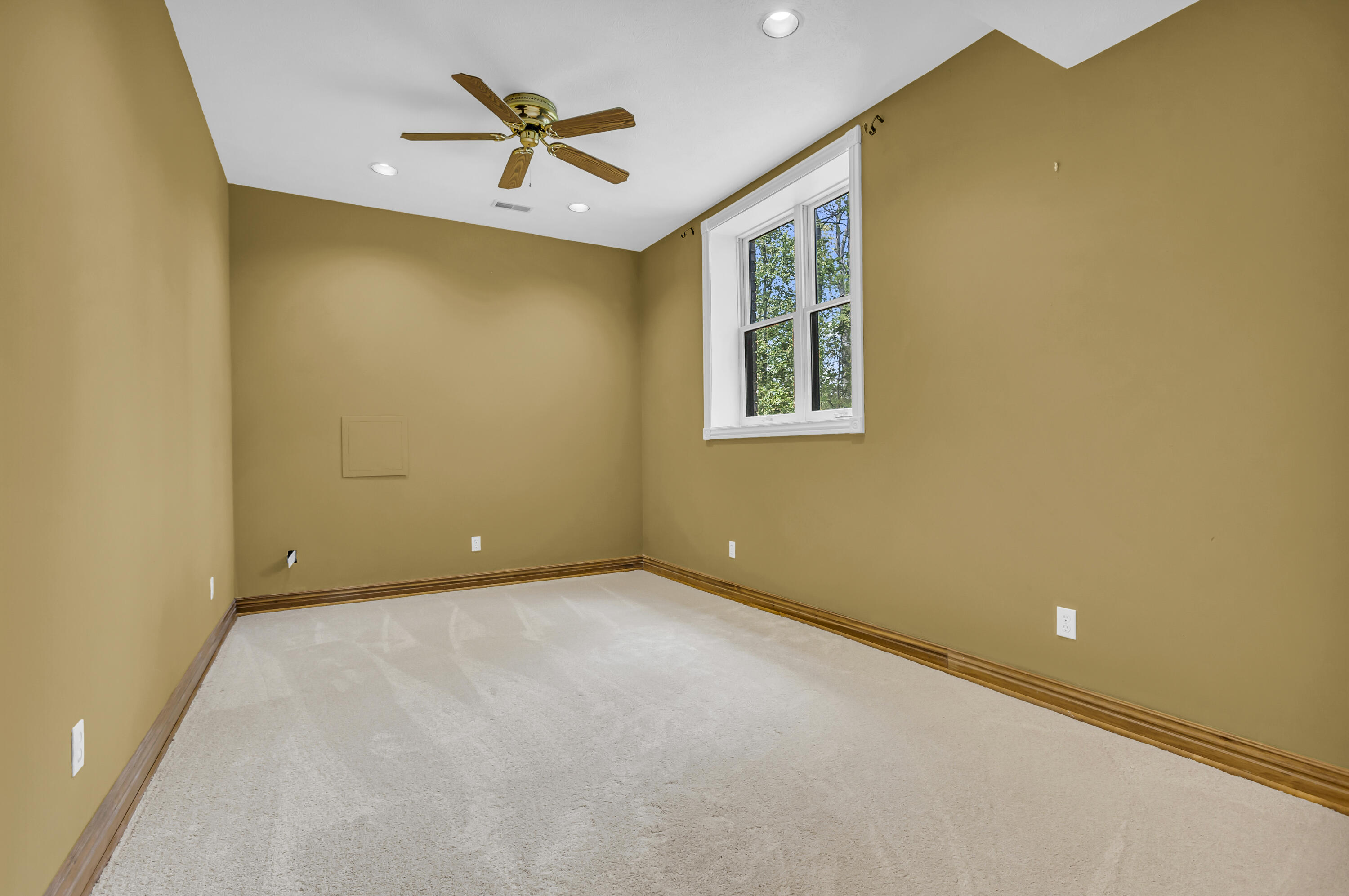 87 Westwood Drive Property Photo 37