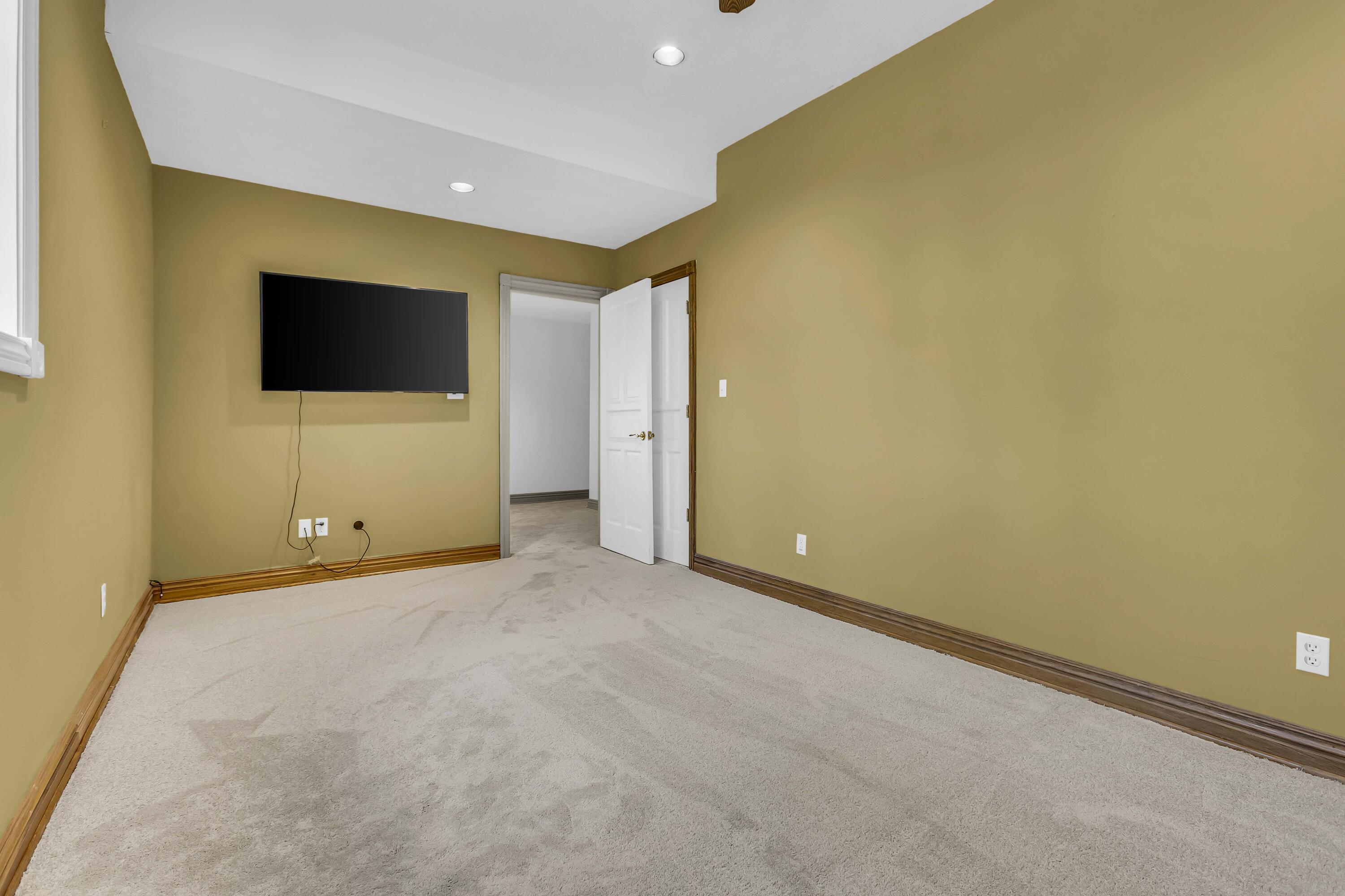 87 Westwood Drive Property Photo 38