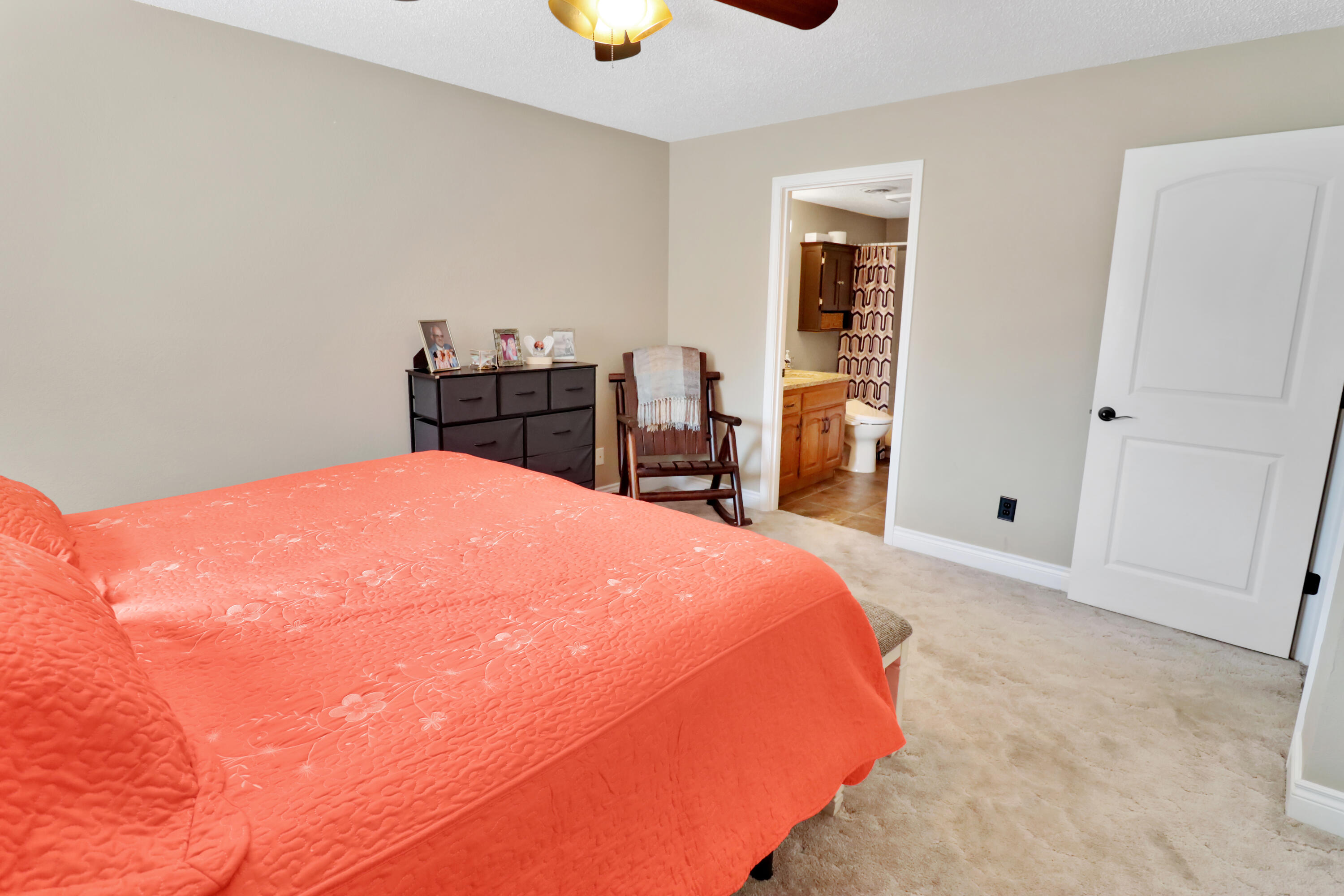 120 Wilshire Drive Unit 17 Property Photo 13