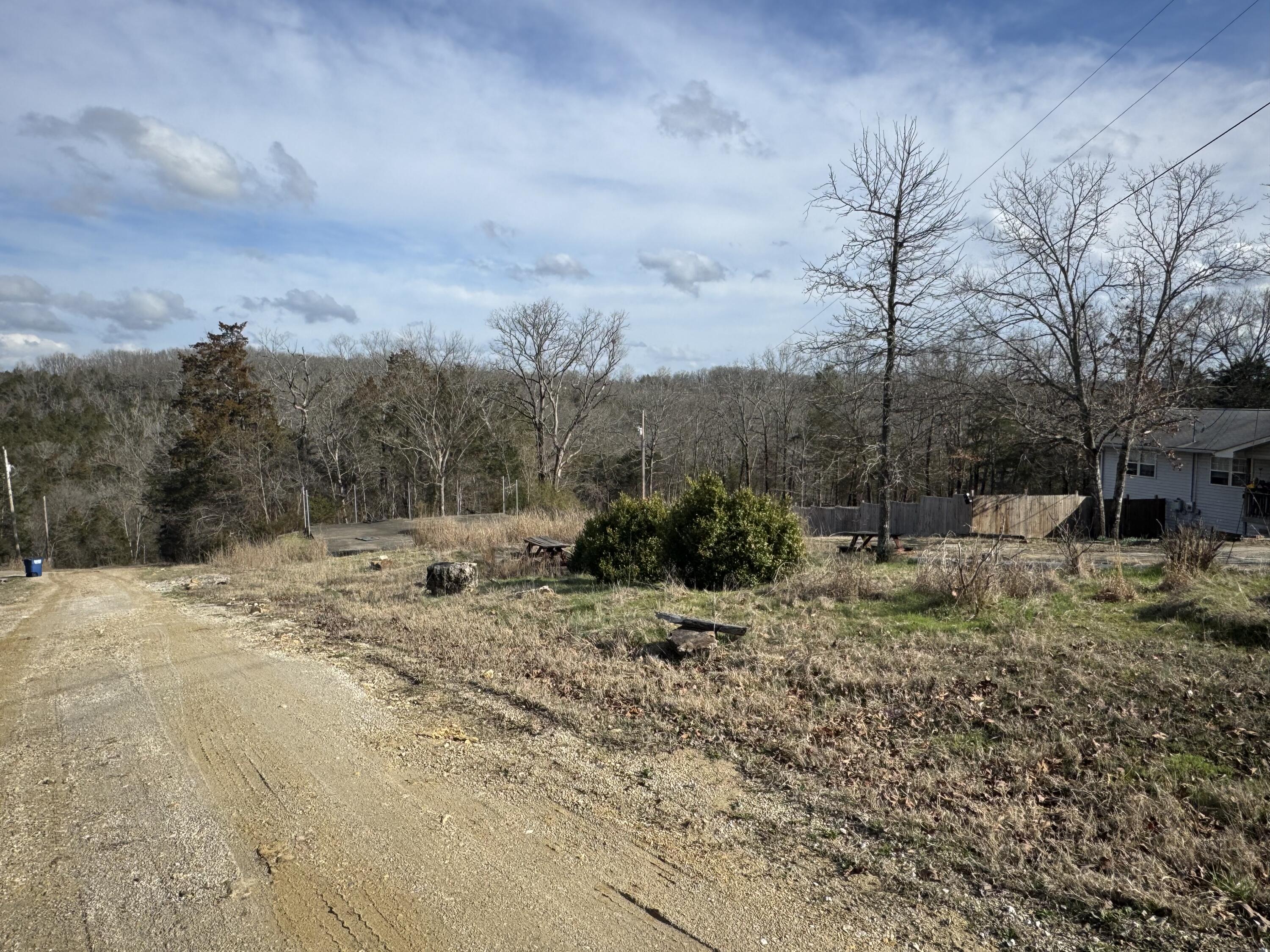 000 Cedarwood Property Photo 5