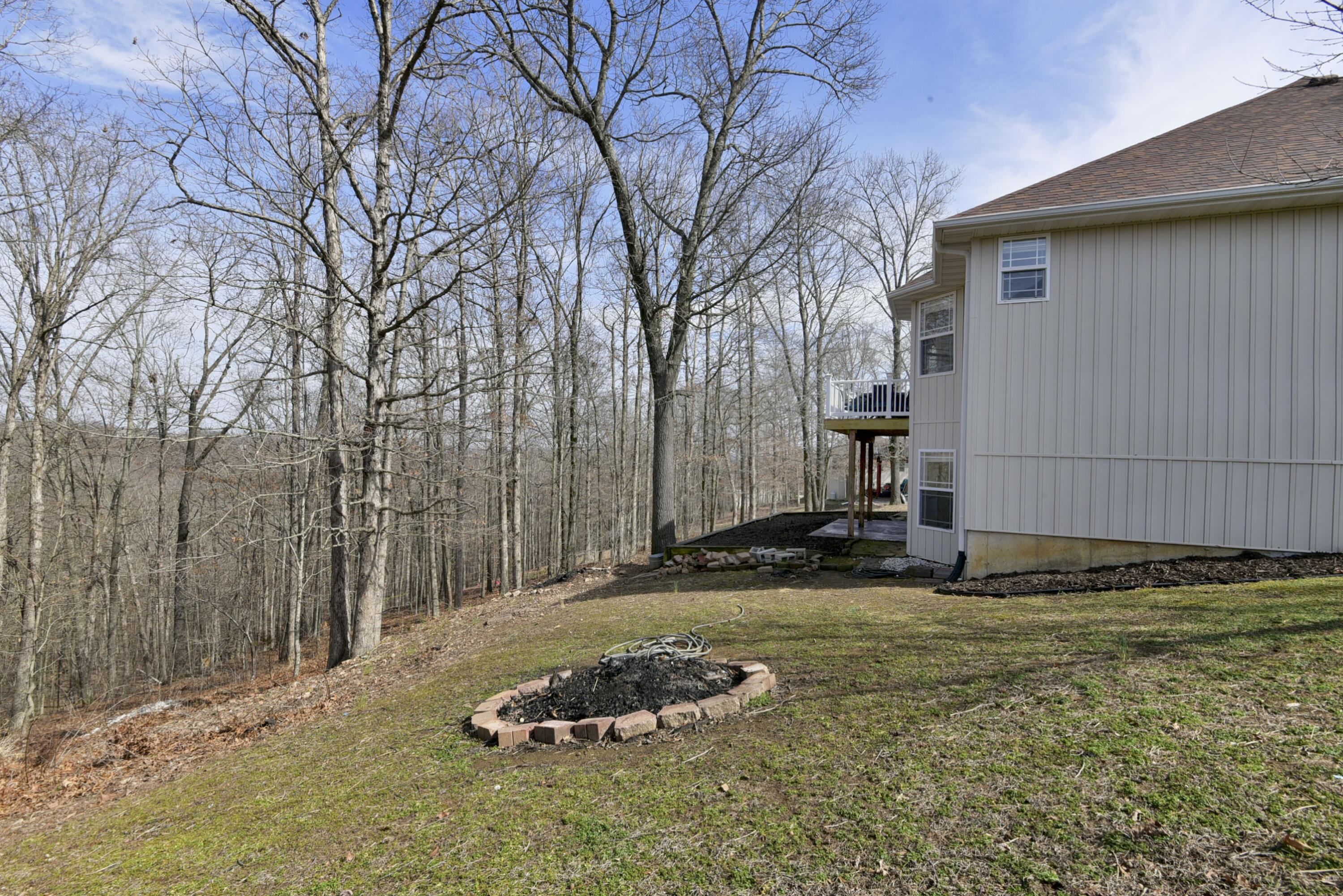 325 Southview Drive Property Photo 5