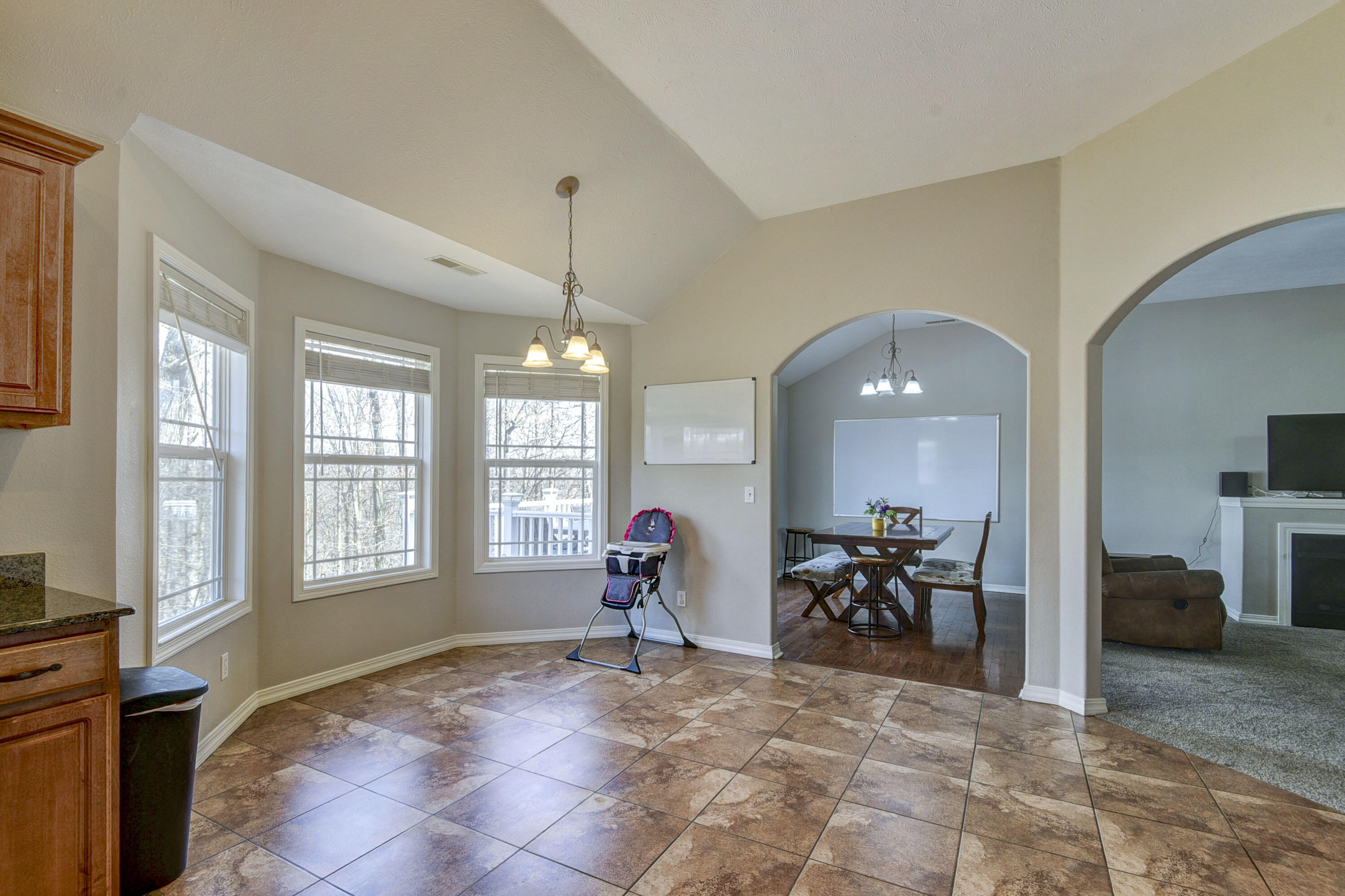 325 Southview Drive Property Photo 11