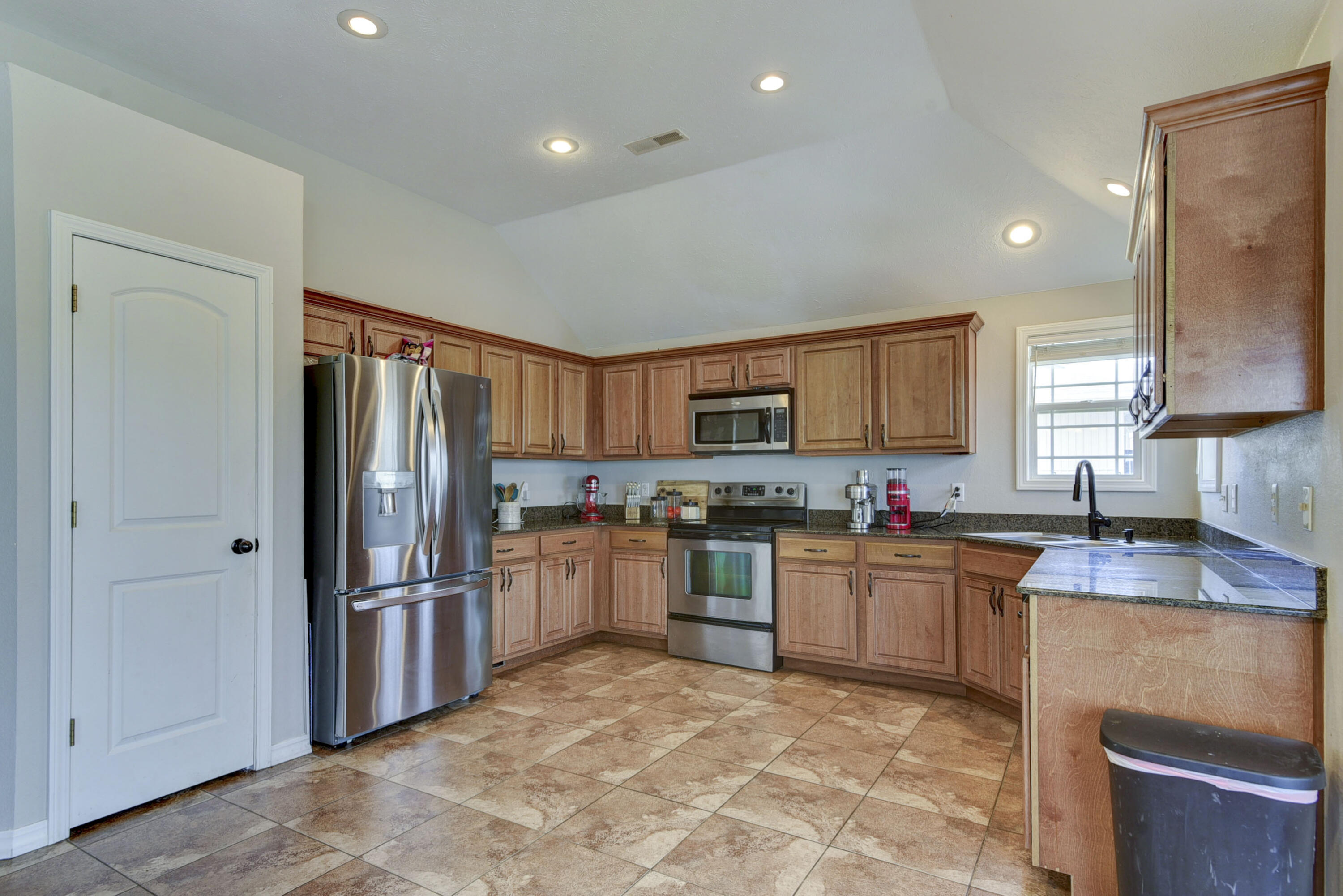 325 Southview Drive Property Photo 12