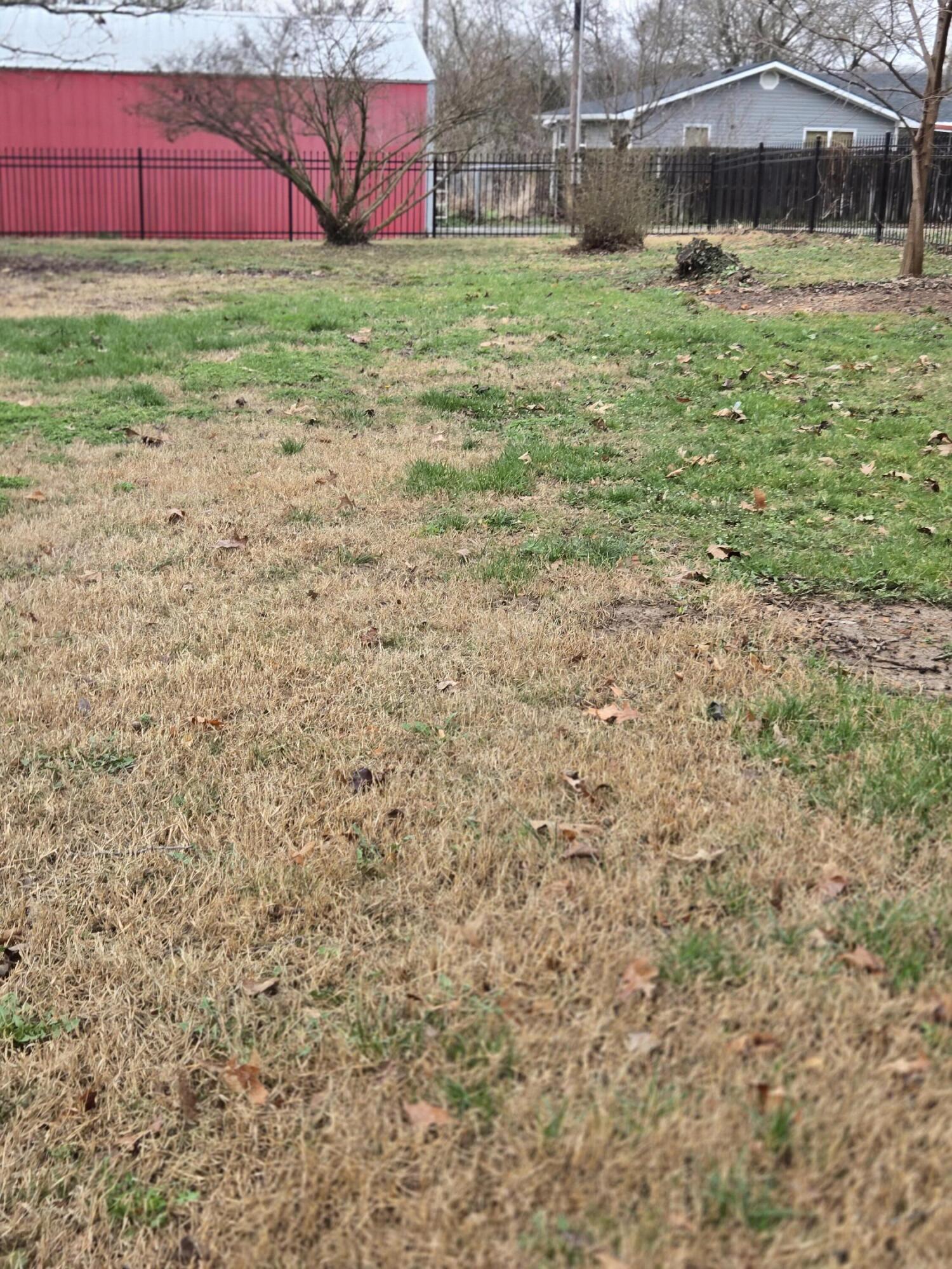 19304 Hillcrest Lane Property Photo 6