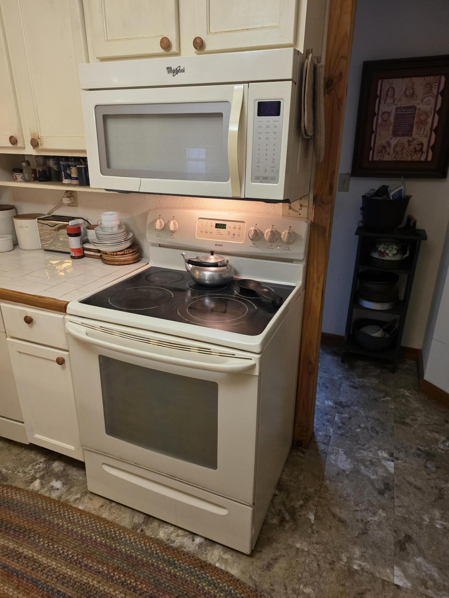 8830 State Hwy E Property Photo 32