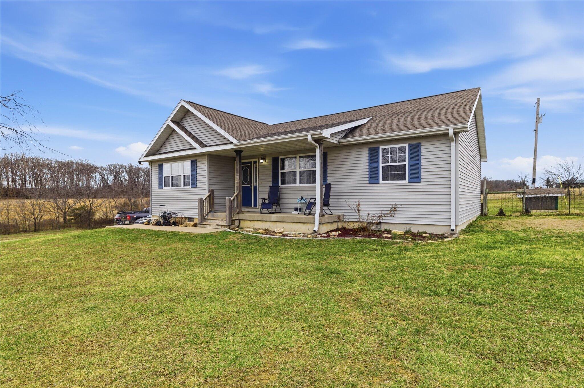 1584 Mcintosh Road Property Photo 5