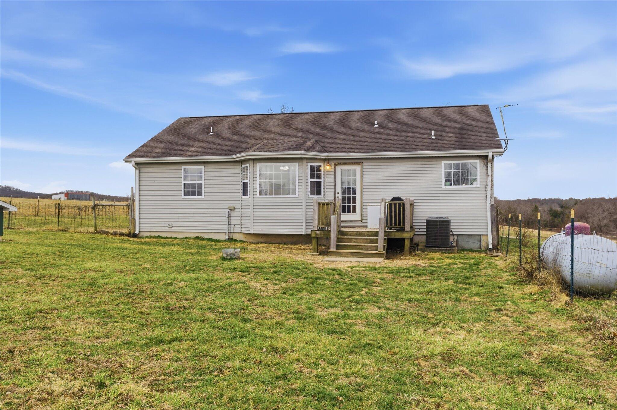 1584 Mcintosh Road Property Photo 6
