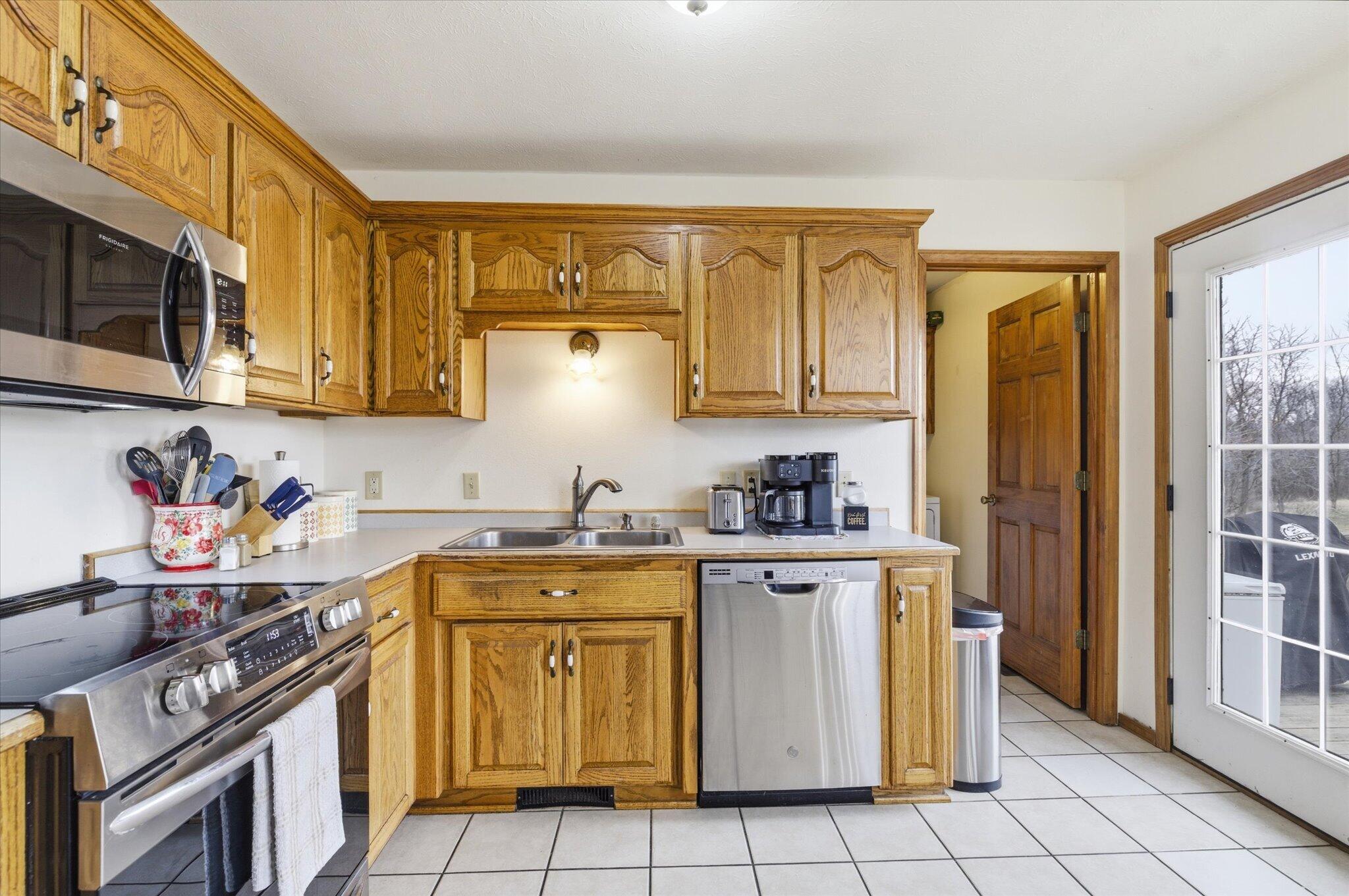 1584 Mcintosh Road Property Photo 13