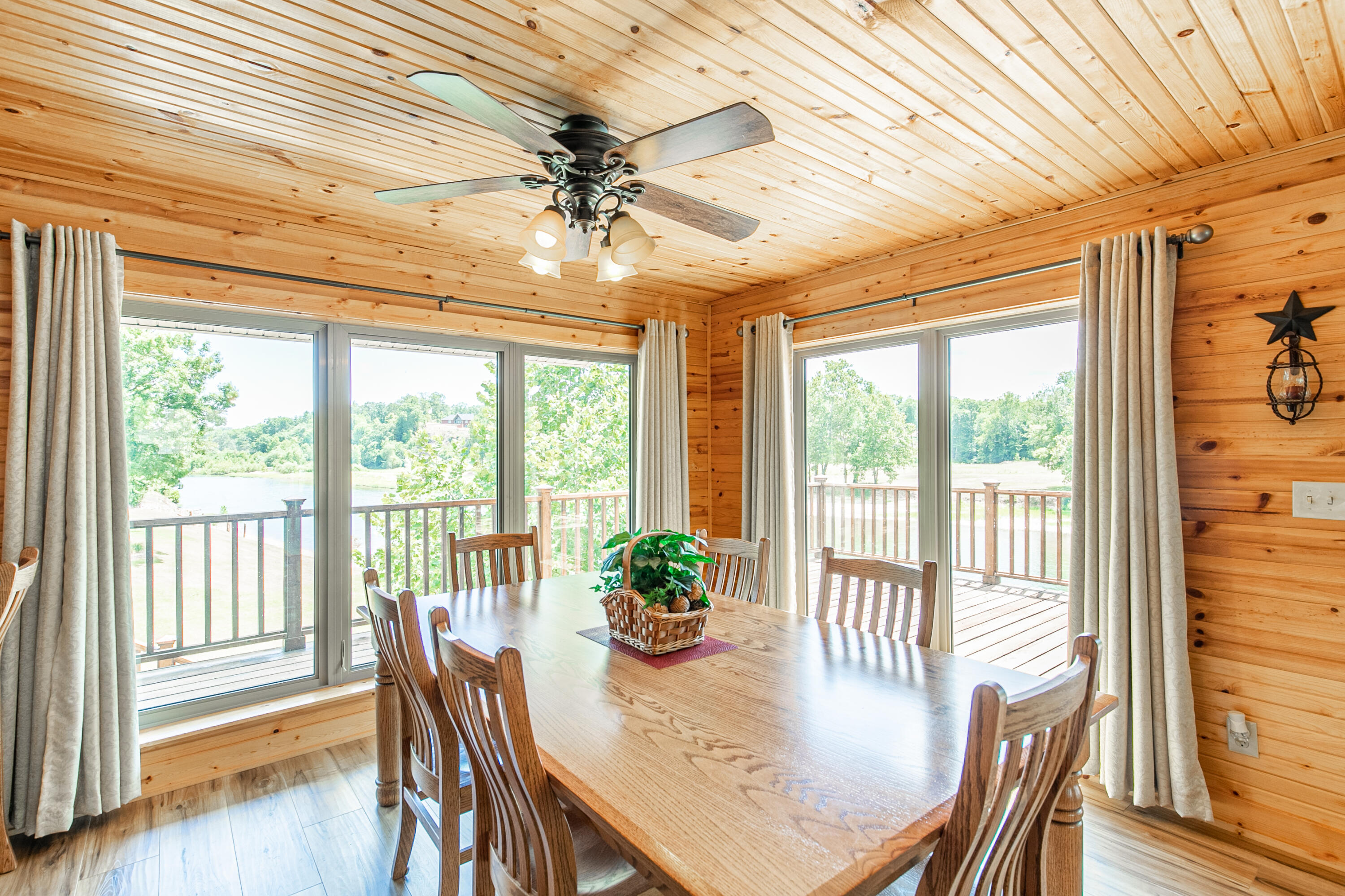 1901 River Valley Road Property Photo 6