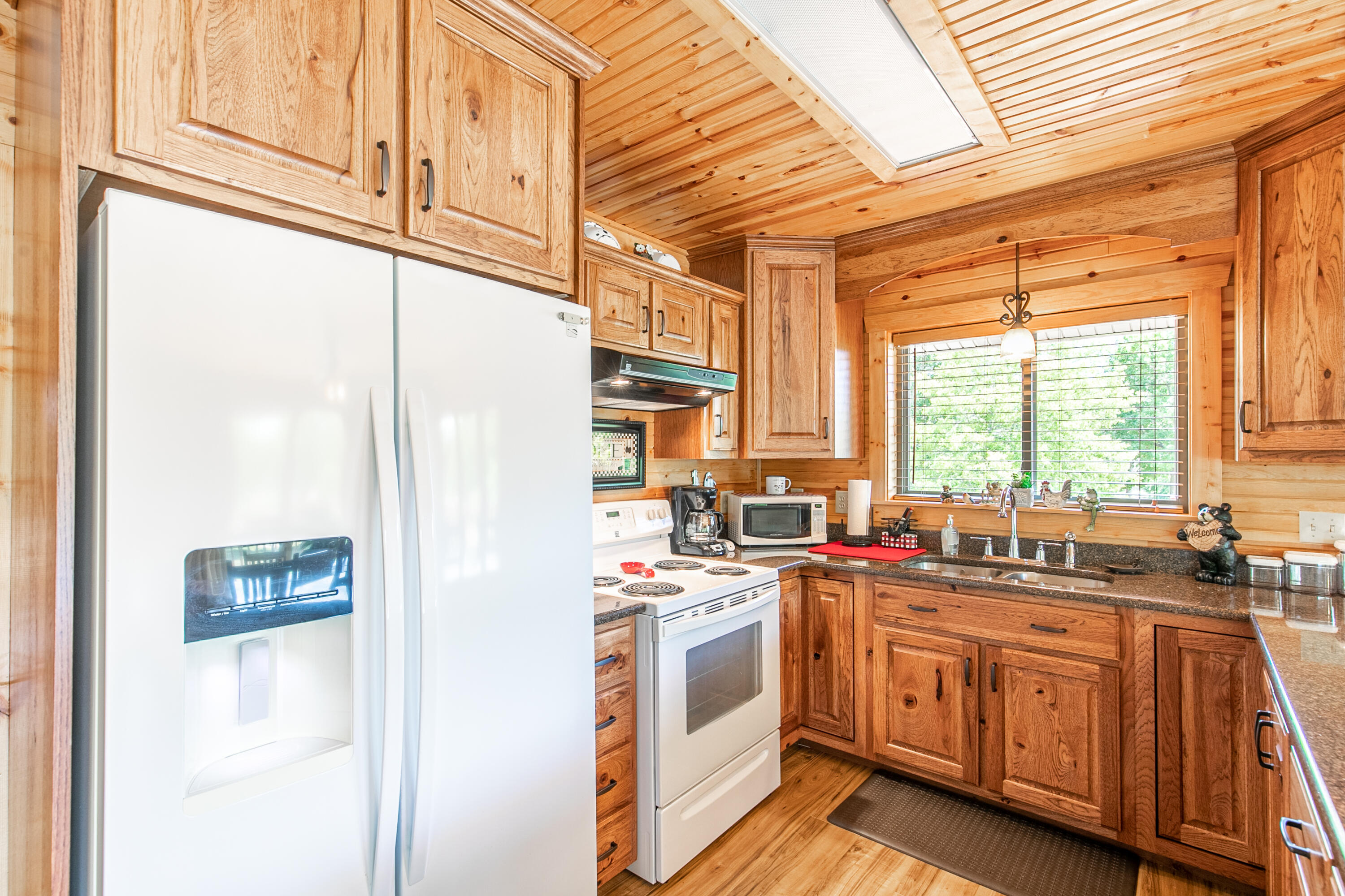 1901 River Valley Road Property Photo 9