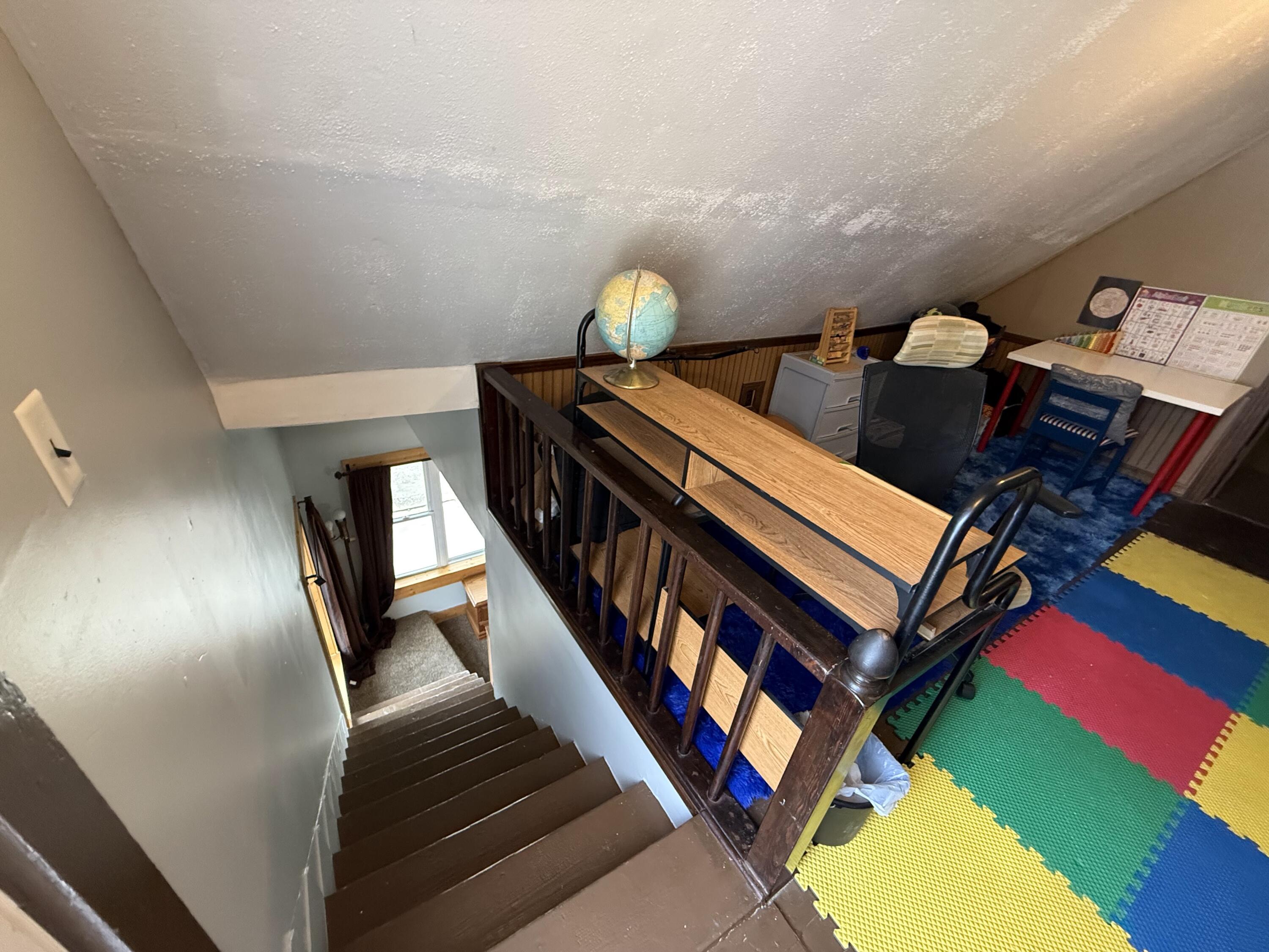 615 West Benton Street Property Photo 43