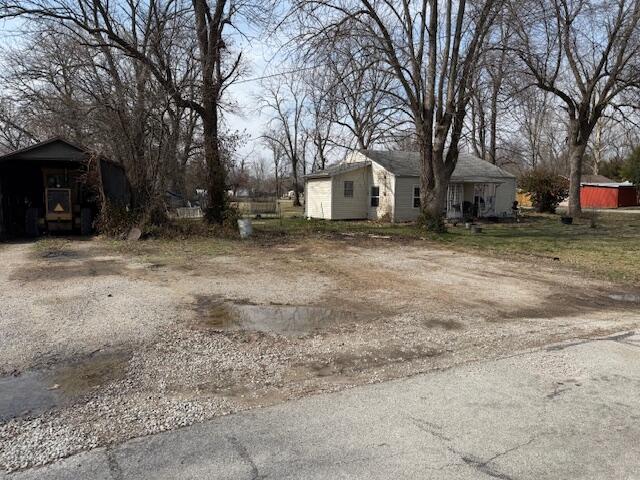 1200 Hicks Avenue Property Photo 2