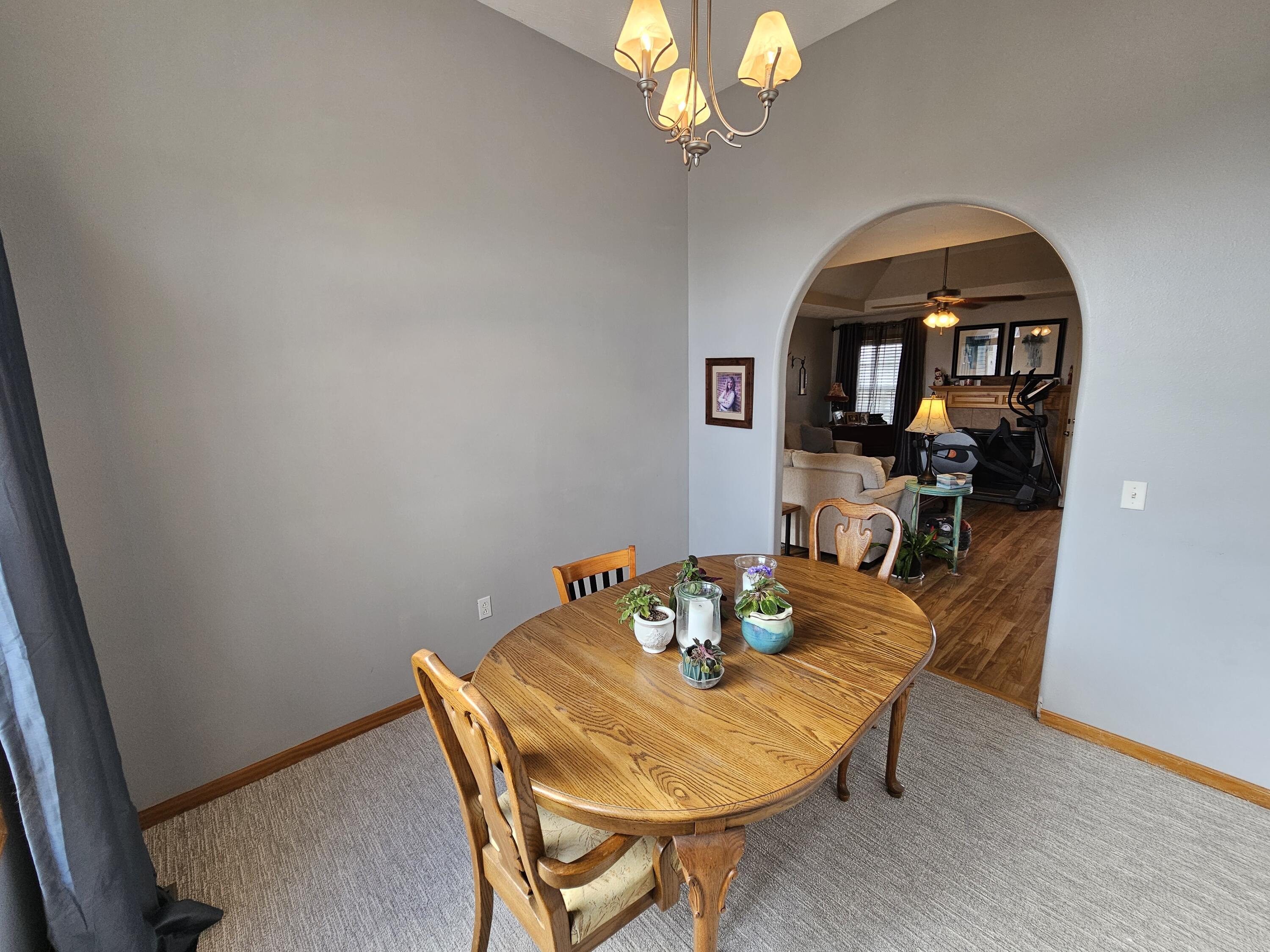 102 Kingsley Drive Property Photo 8