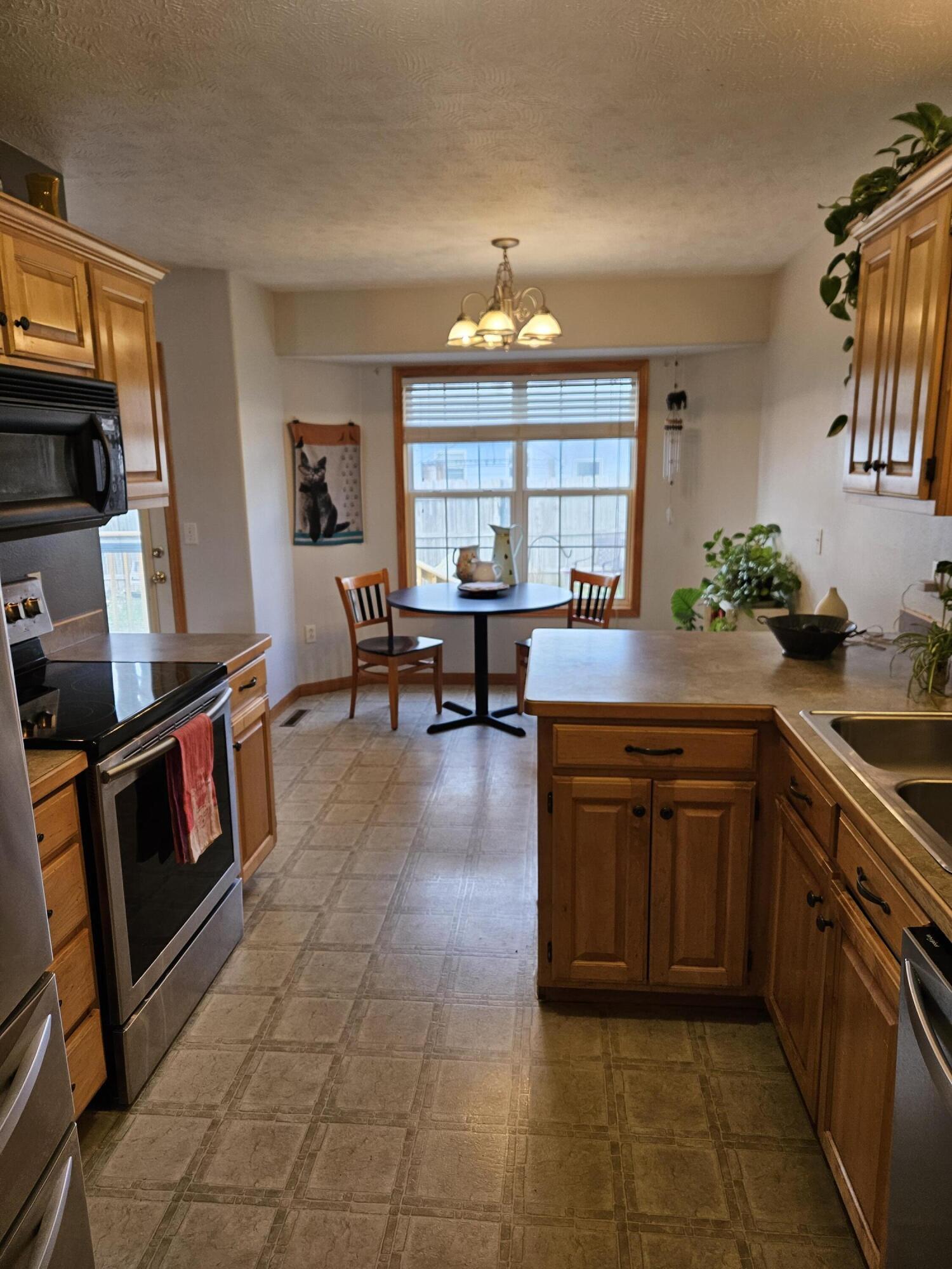 102 Kingsley Drive Property Photo 13