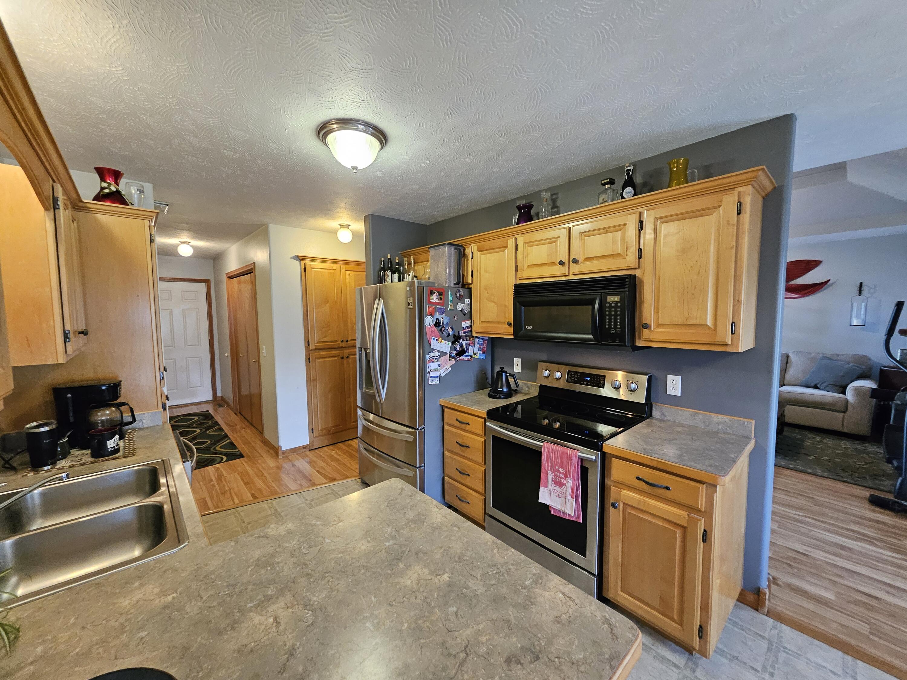 102 Kingsley Drive Property Photo 14