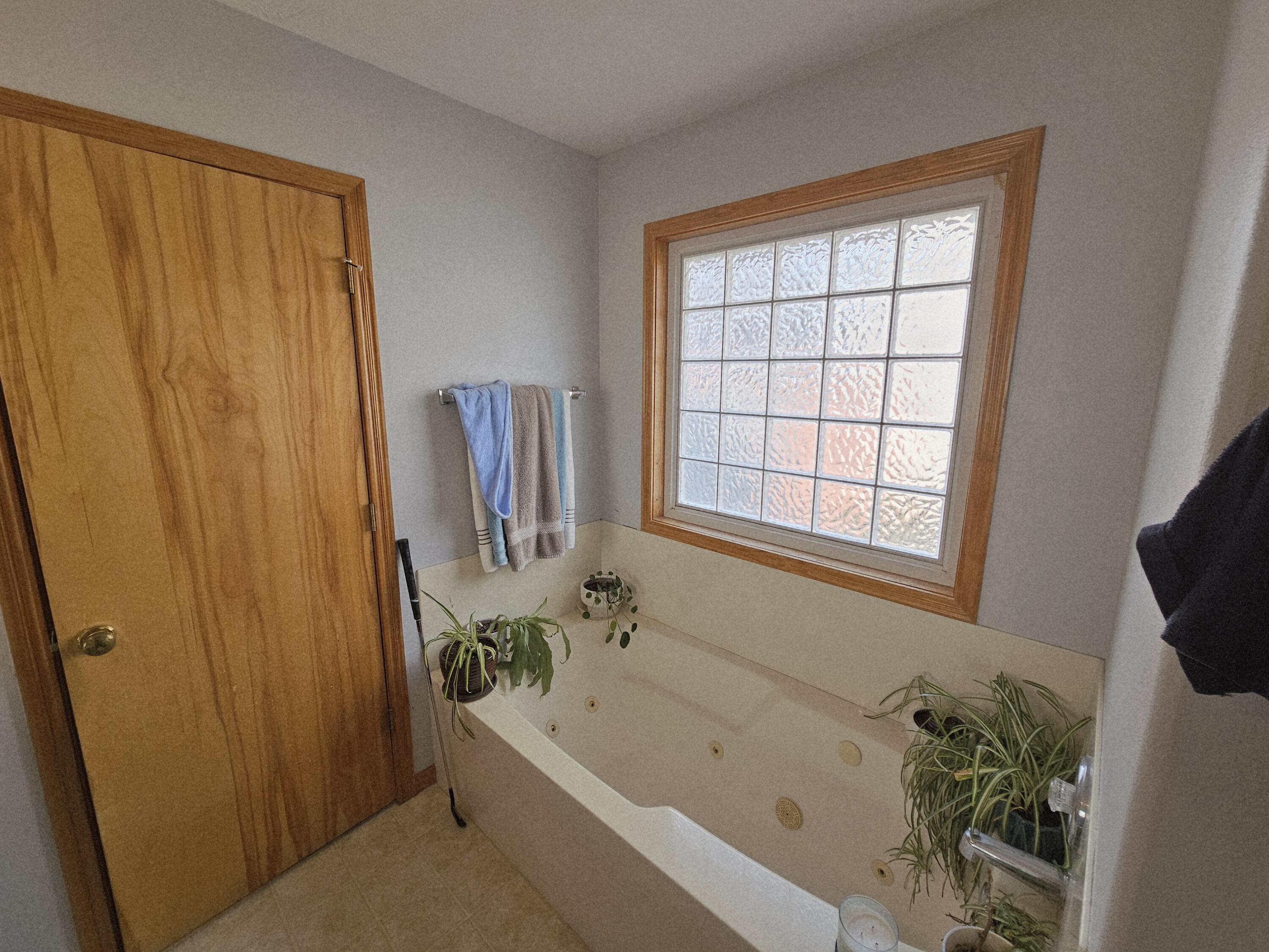 102 Kingsley Drive Property Photo 20