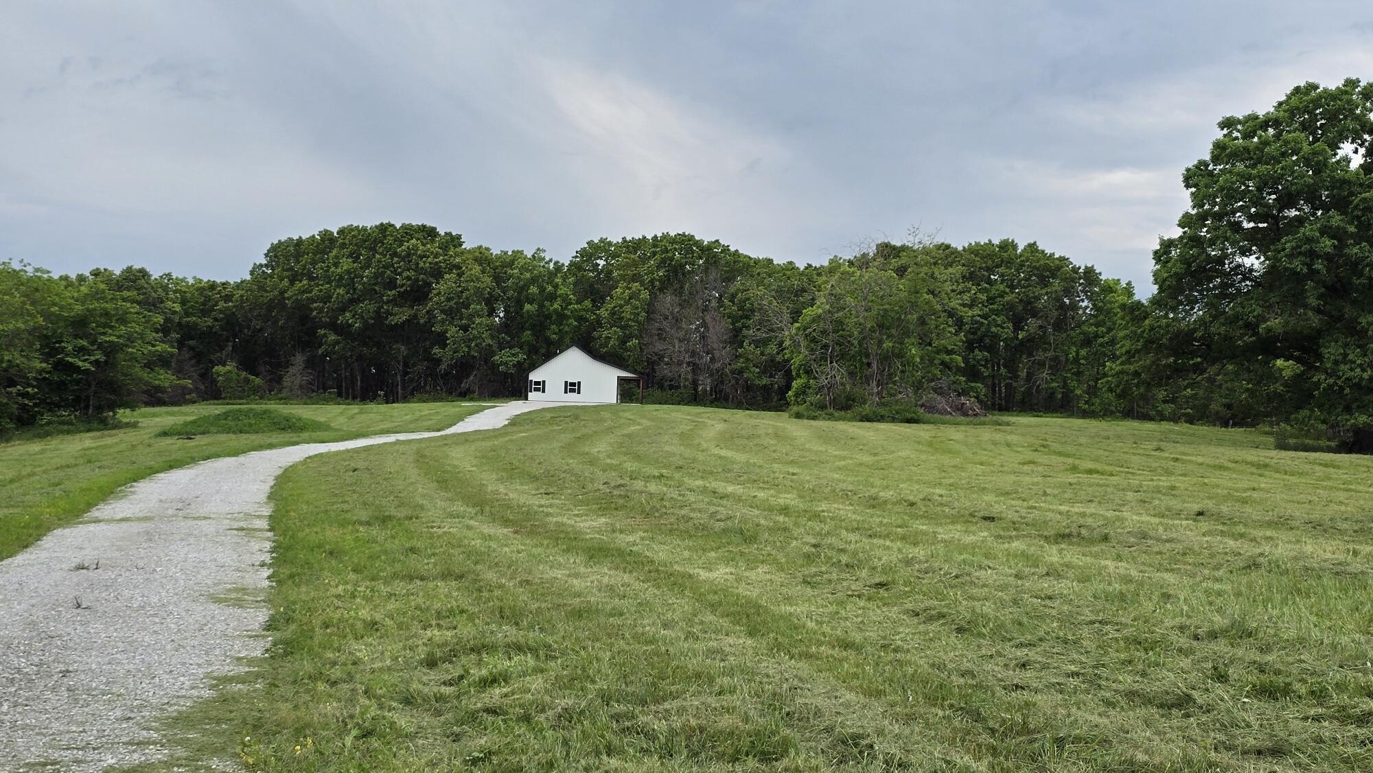 12134 State Hwy D Property Photo 5