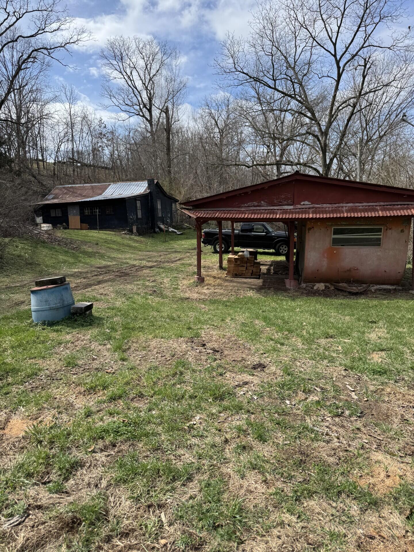 421 Farm Road 2160 Property Photo 13