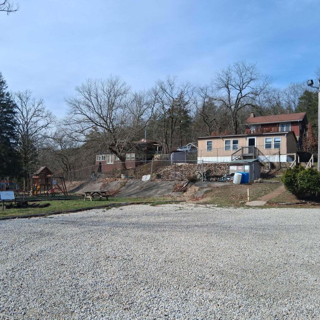 Lots 302 & 303 Greers Ferry Road Property Photo 4