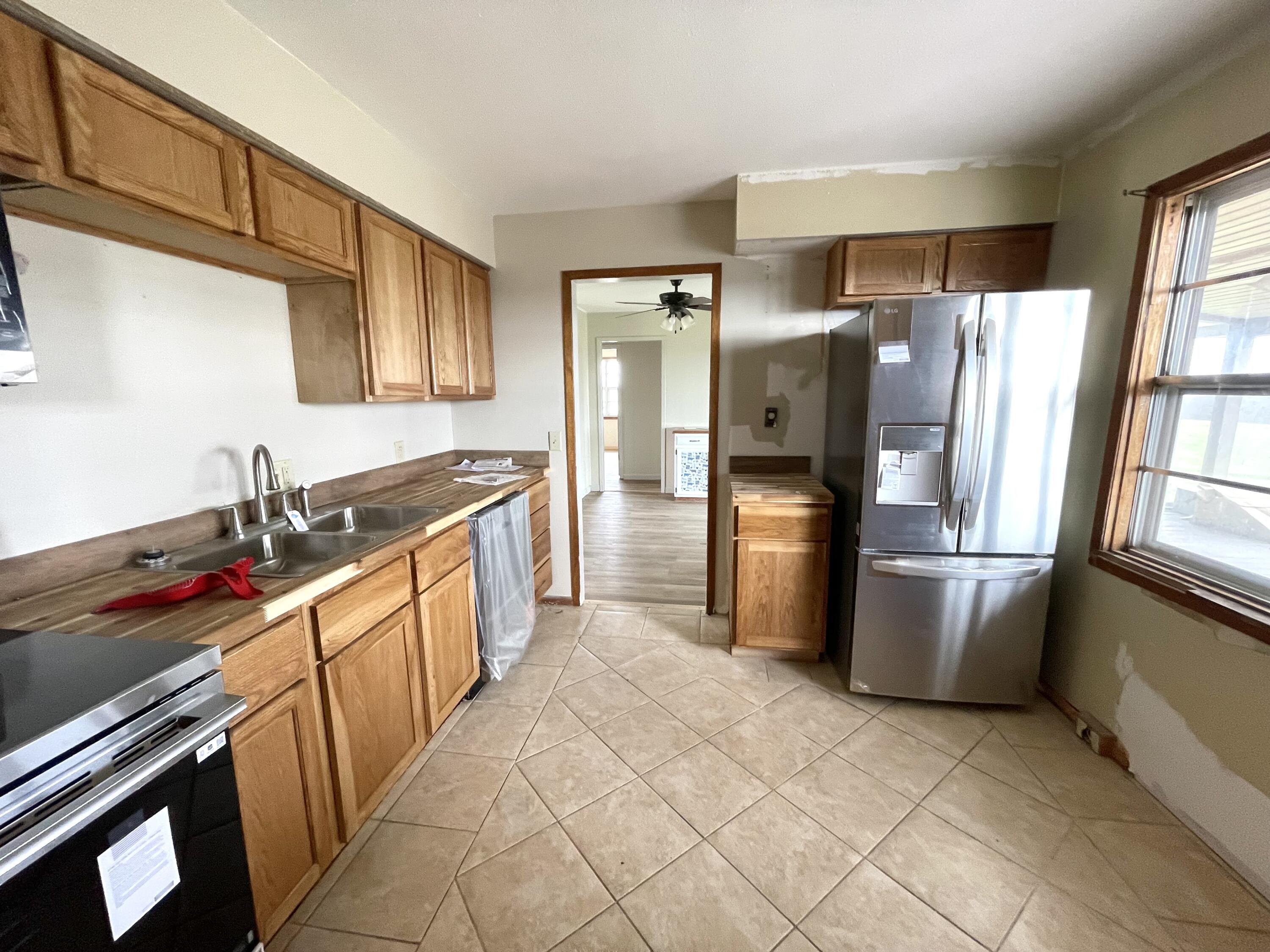 23537 Farm Road 2080 Property Photo 13