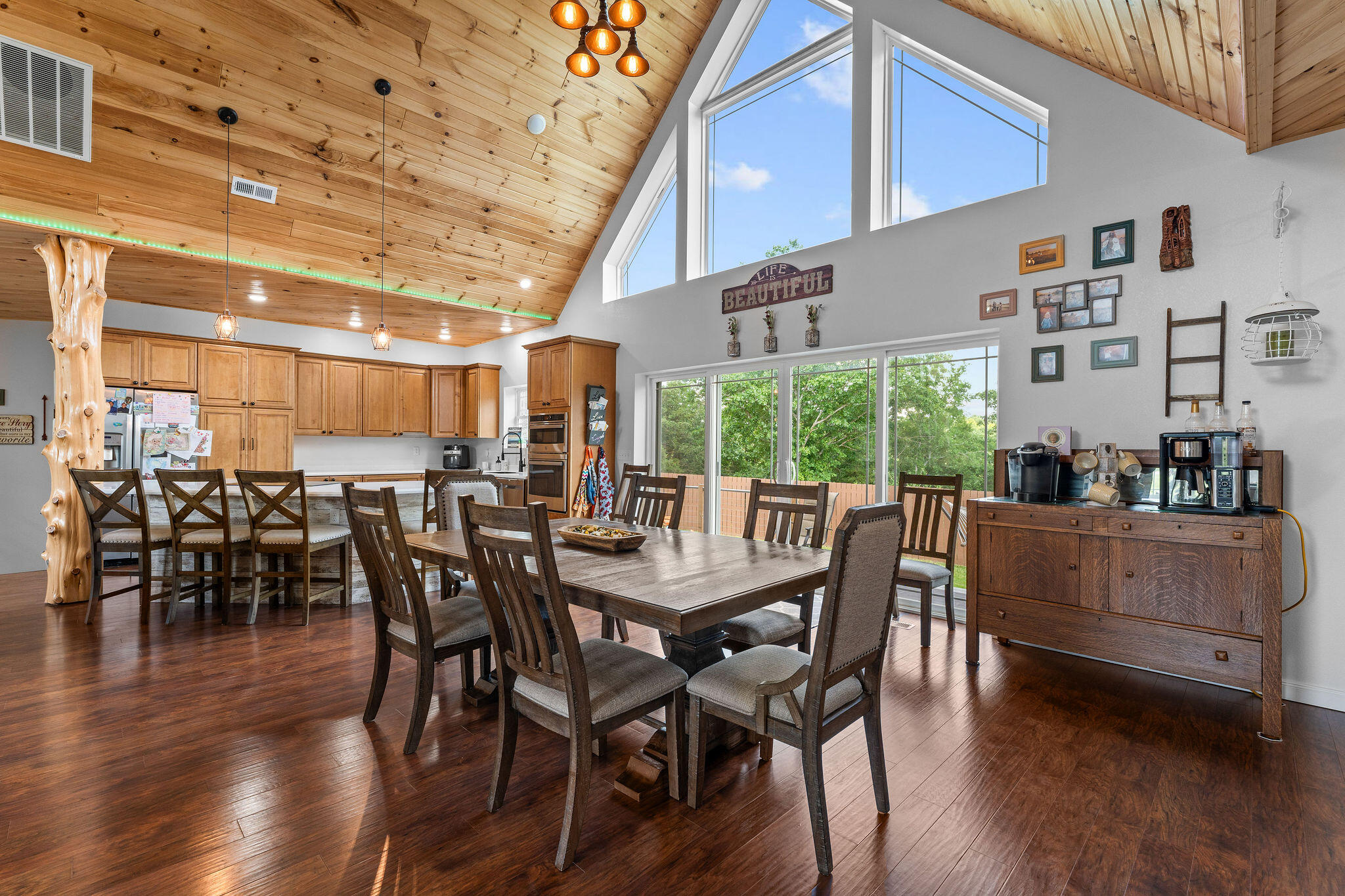 770 Mills Hollow Road Property Photo 20