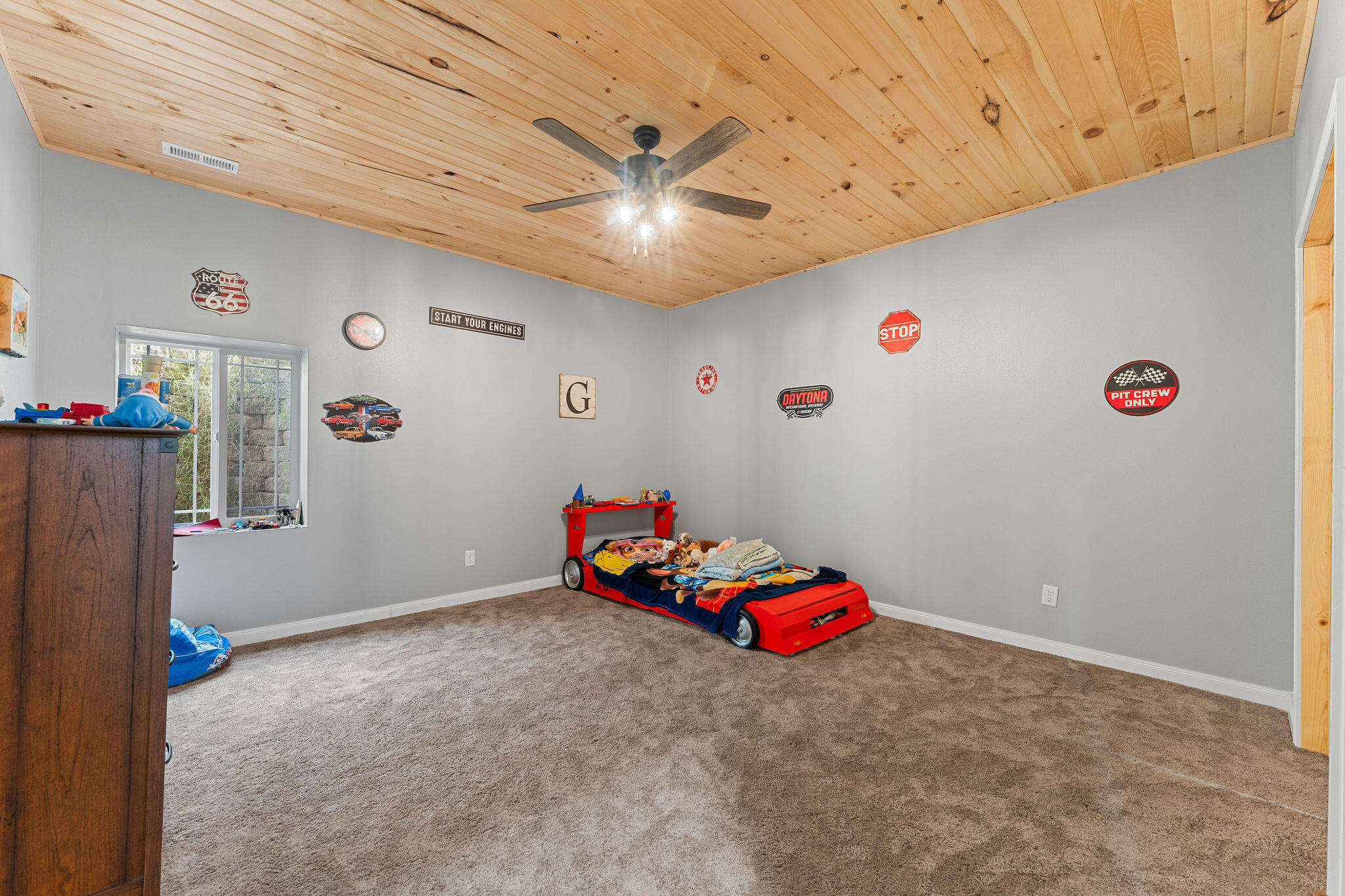 770 Mills Hollow Road Property Photo 48