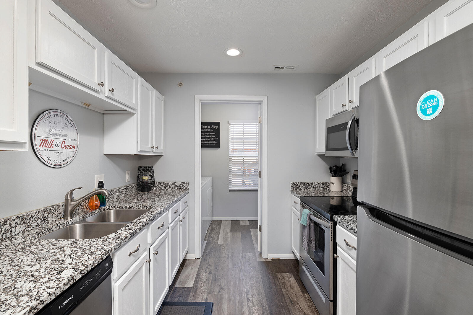 2951 Vineyards Parkway 3 Property Photo 10