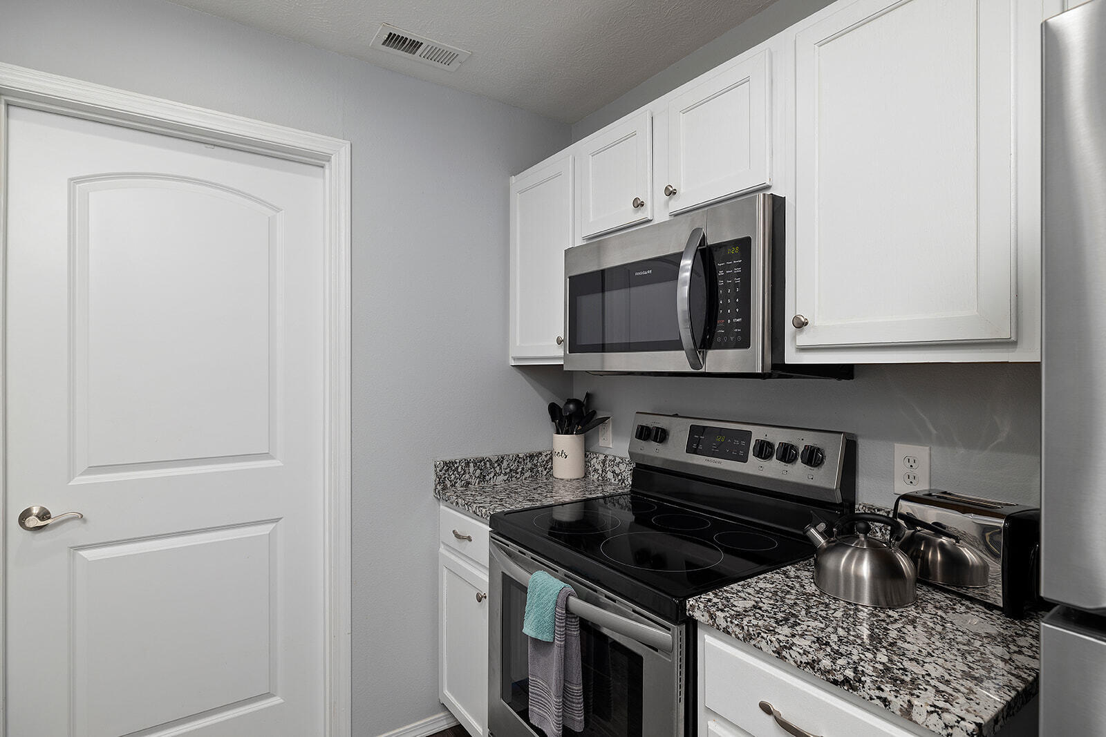 2951 Vineyards Parkway 3 Property Photo 11
