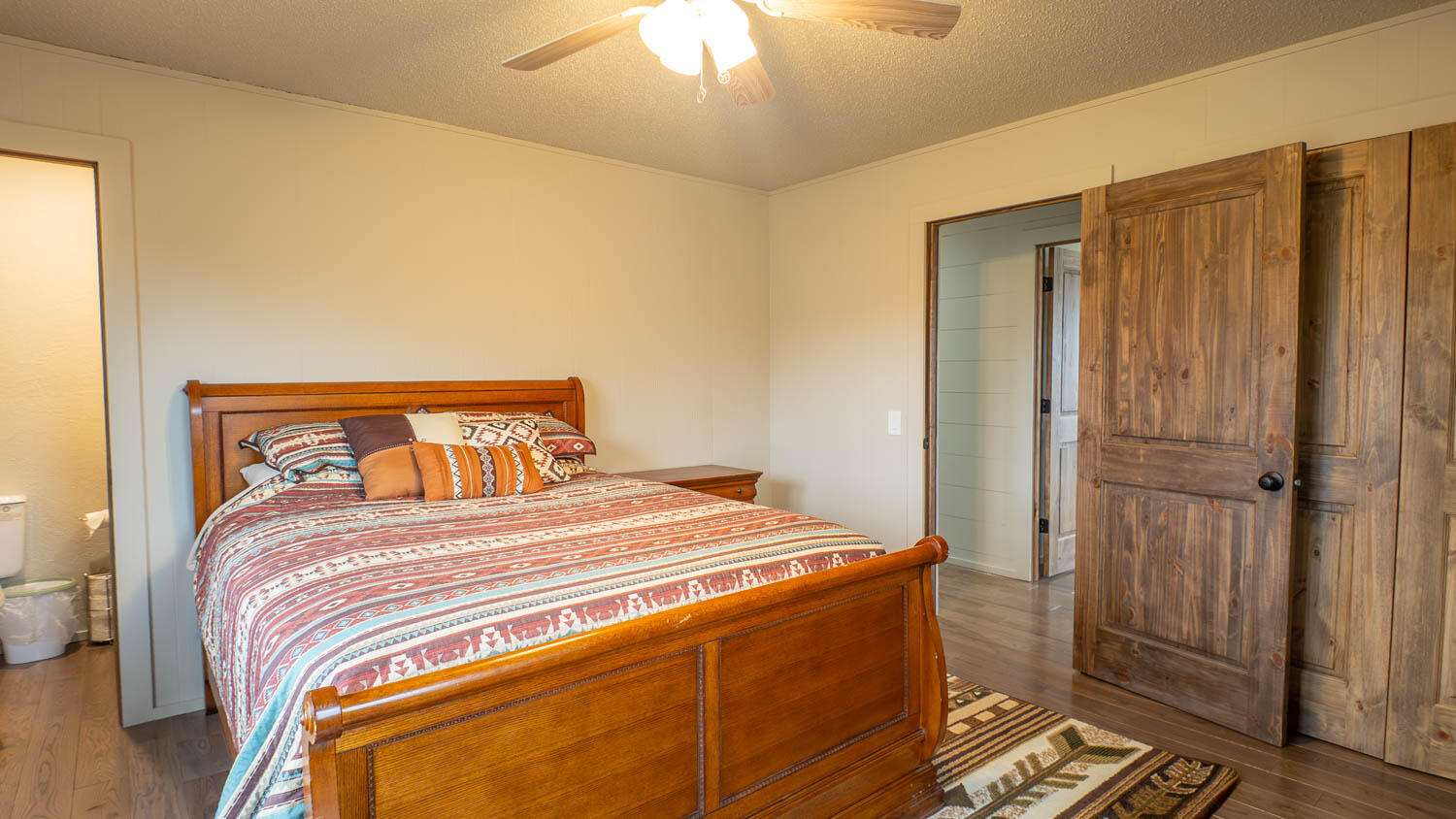 1502 County Road 1210 Property Photo 42
