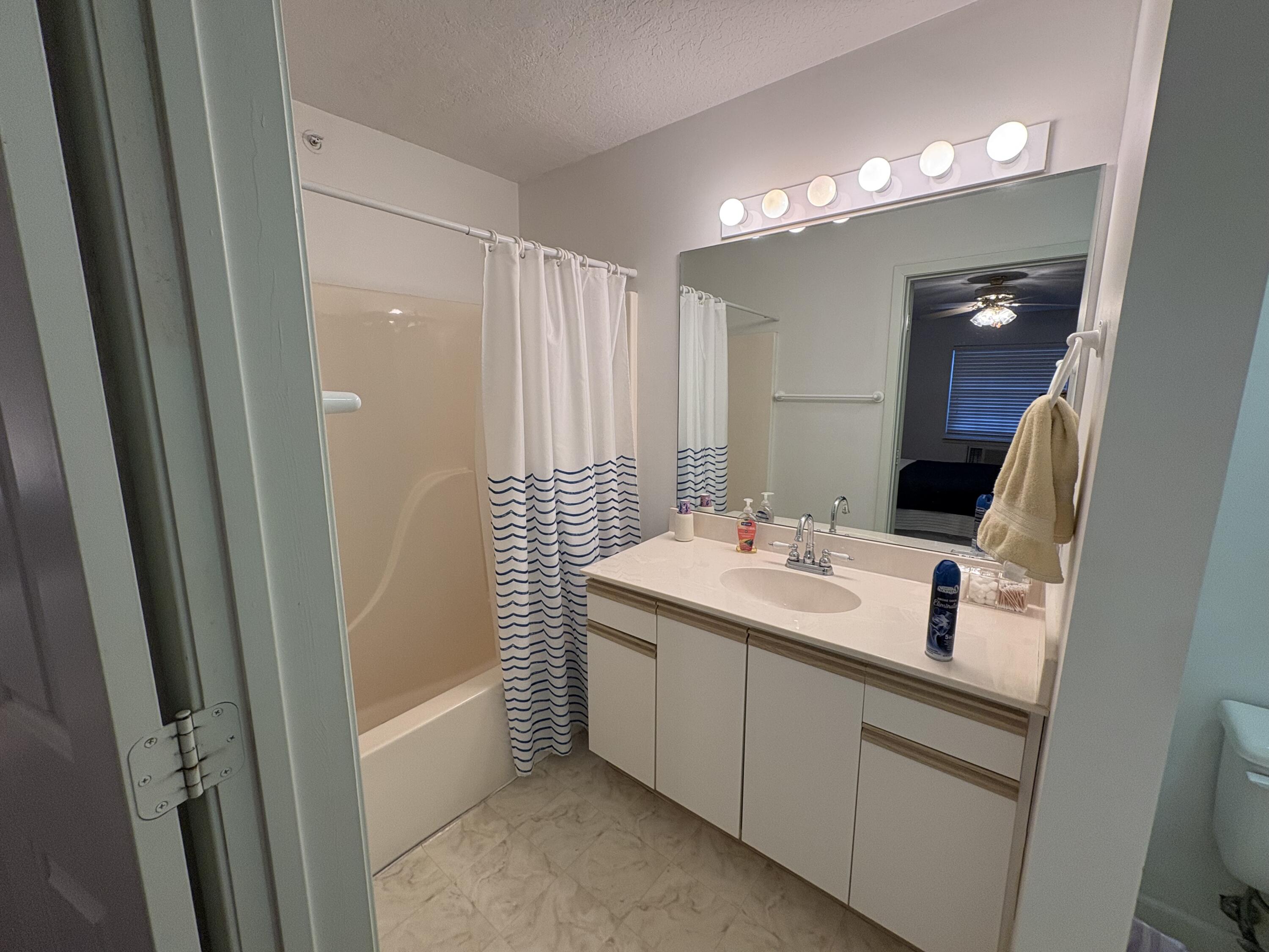 110 West Rockford Drive Property Photo 23