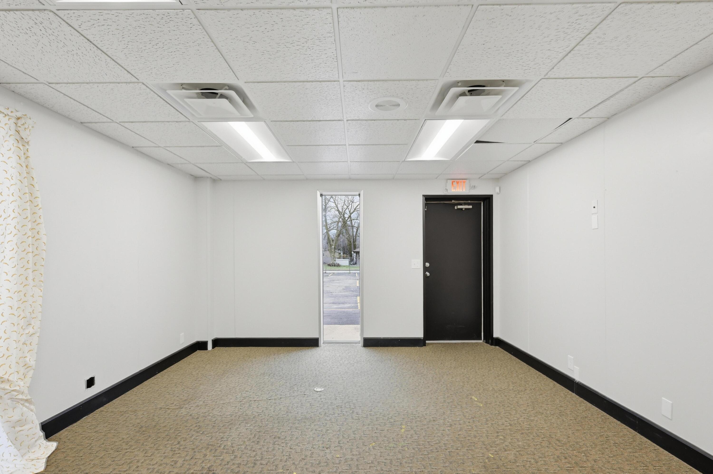 2926 West Junge Boulevard Property Photo 19